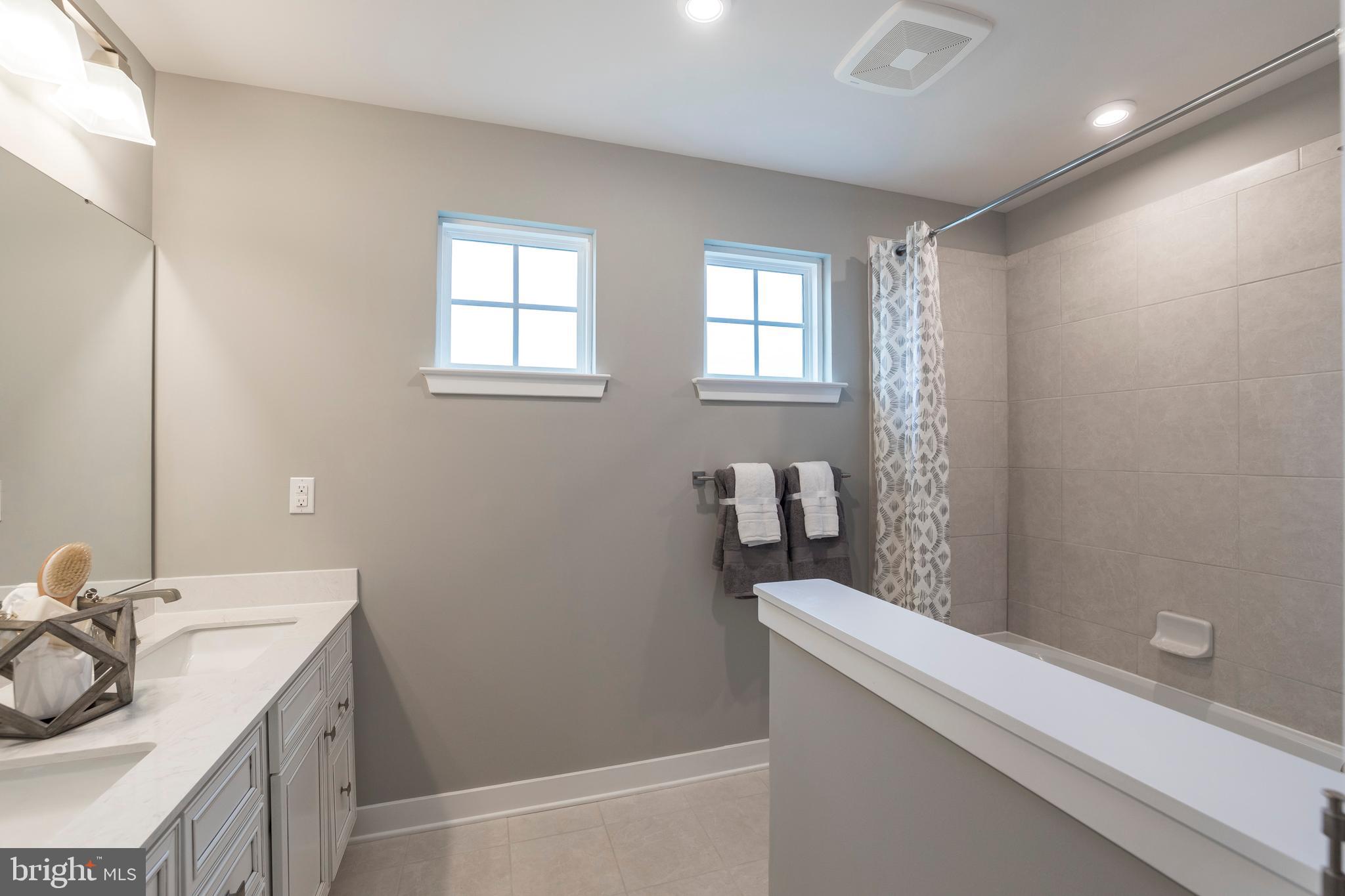 LONGWOOD PRESERVE - Residential