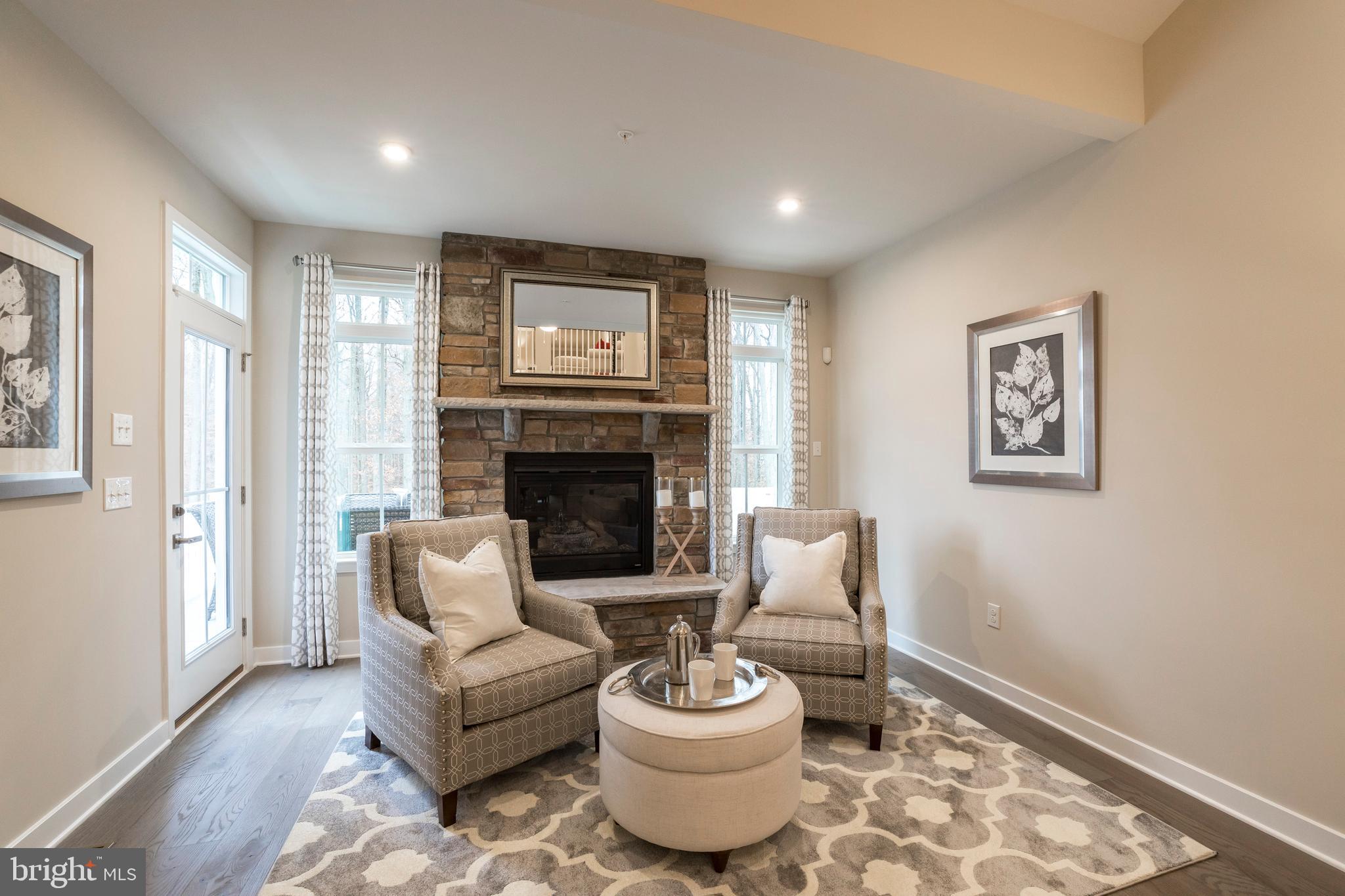 LONGWOOD PRESERVE - Residential