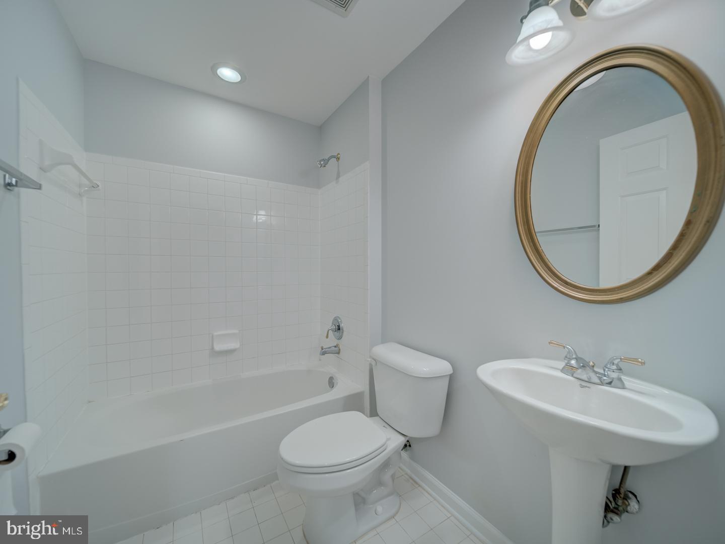 VILLAGES OF URBANA - Residential