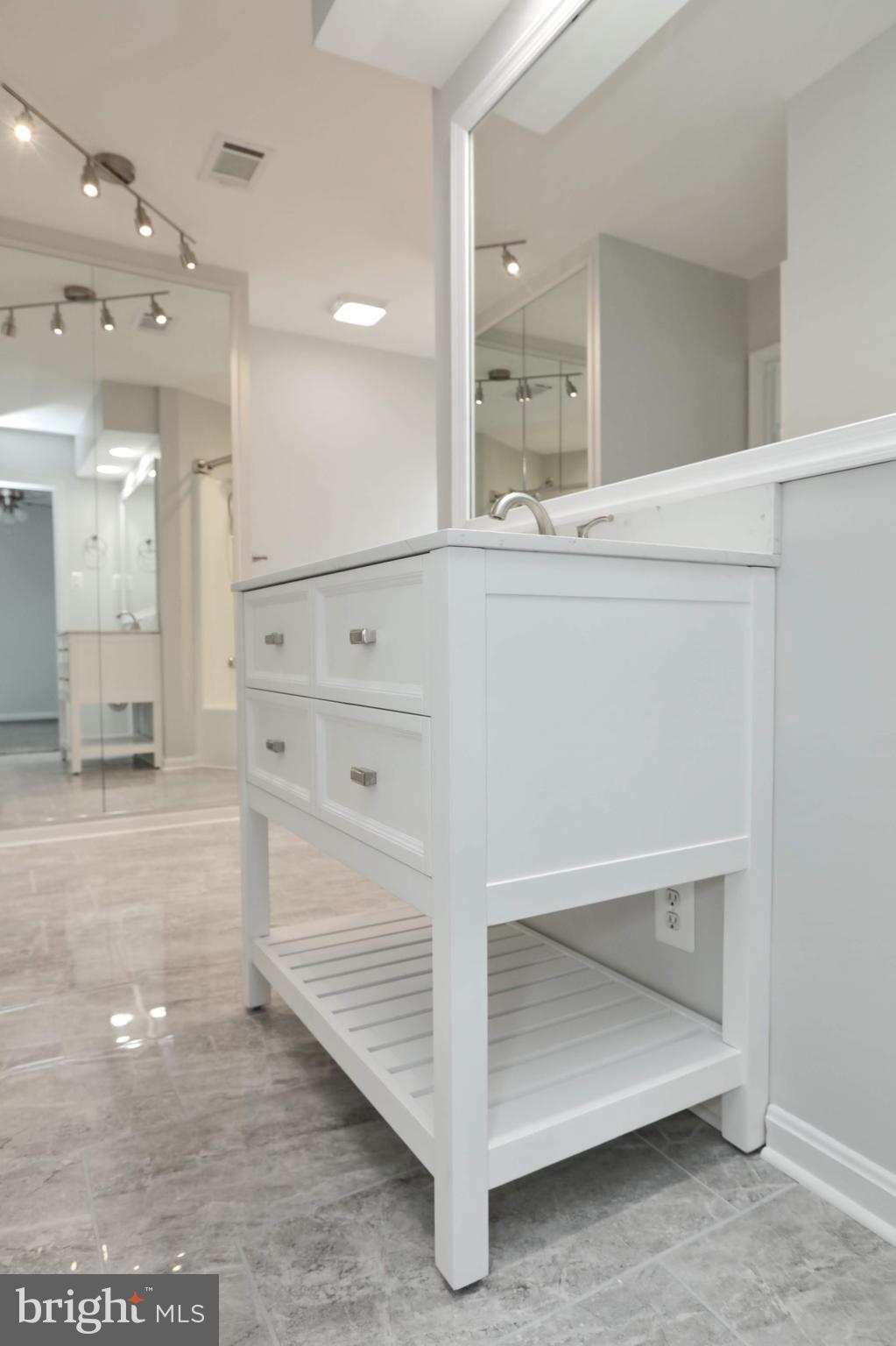 HUNTINGTON - Residential