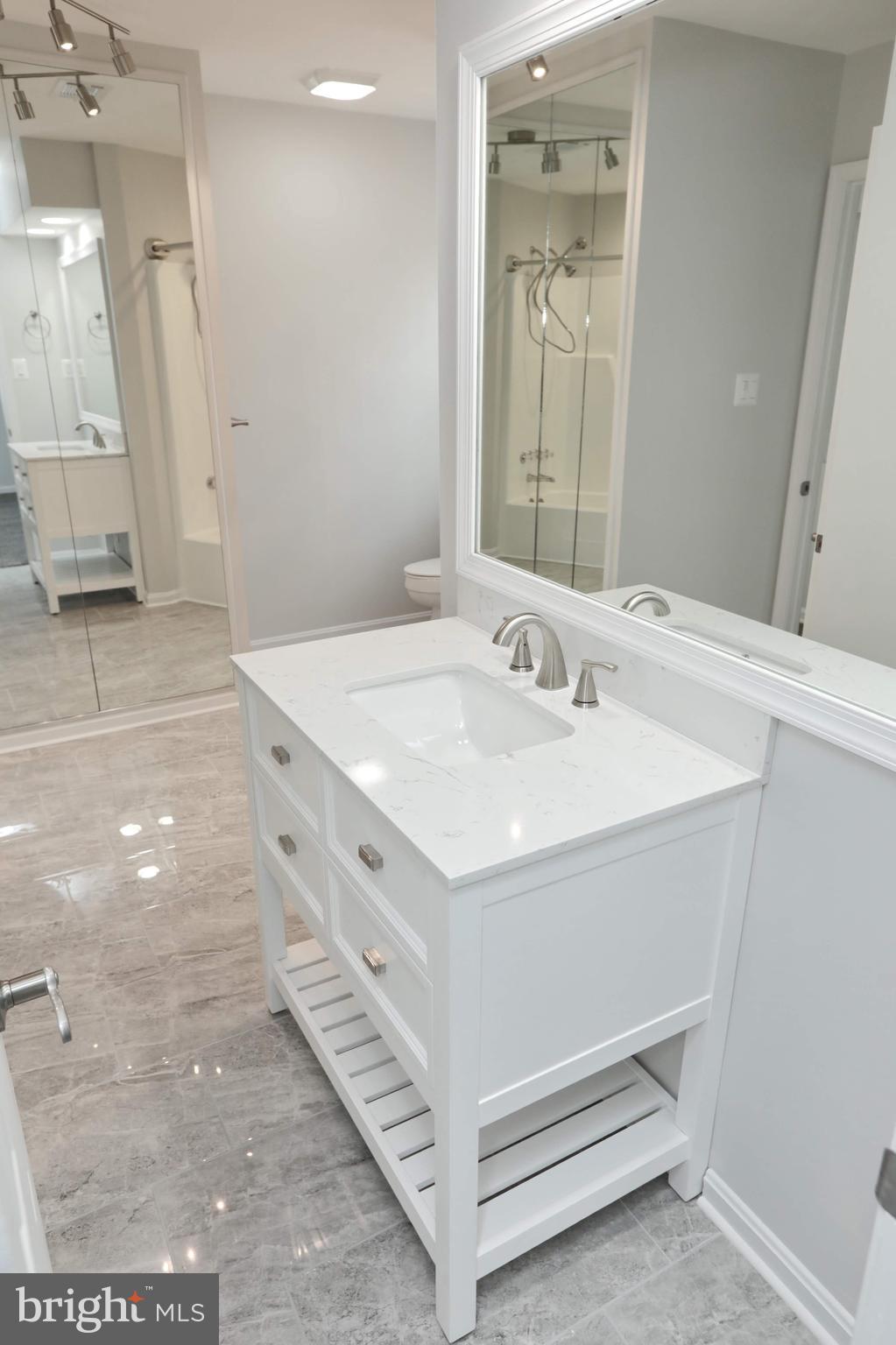 HUNTINGTON - Residential