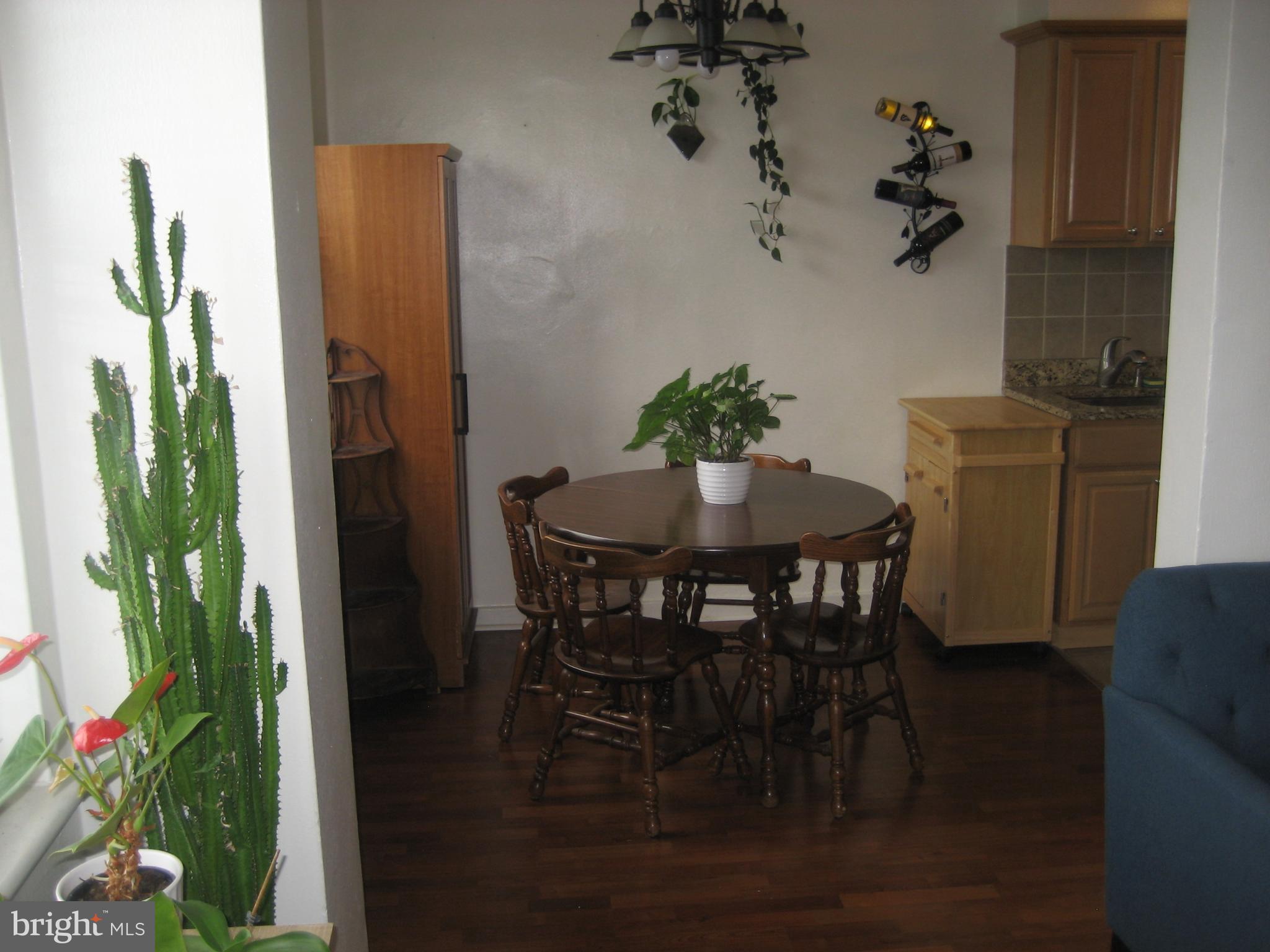 ART MUSEUM AREA - Residential Lease