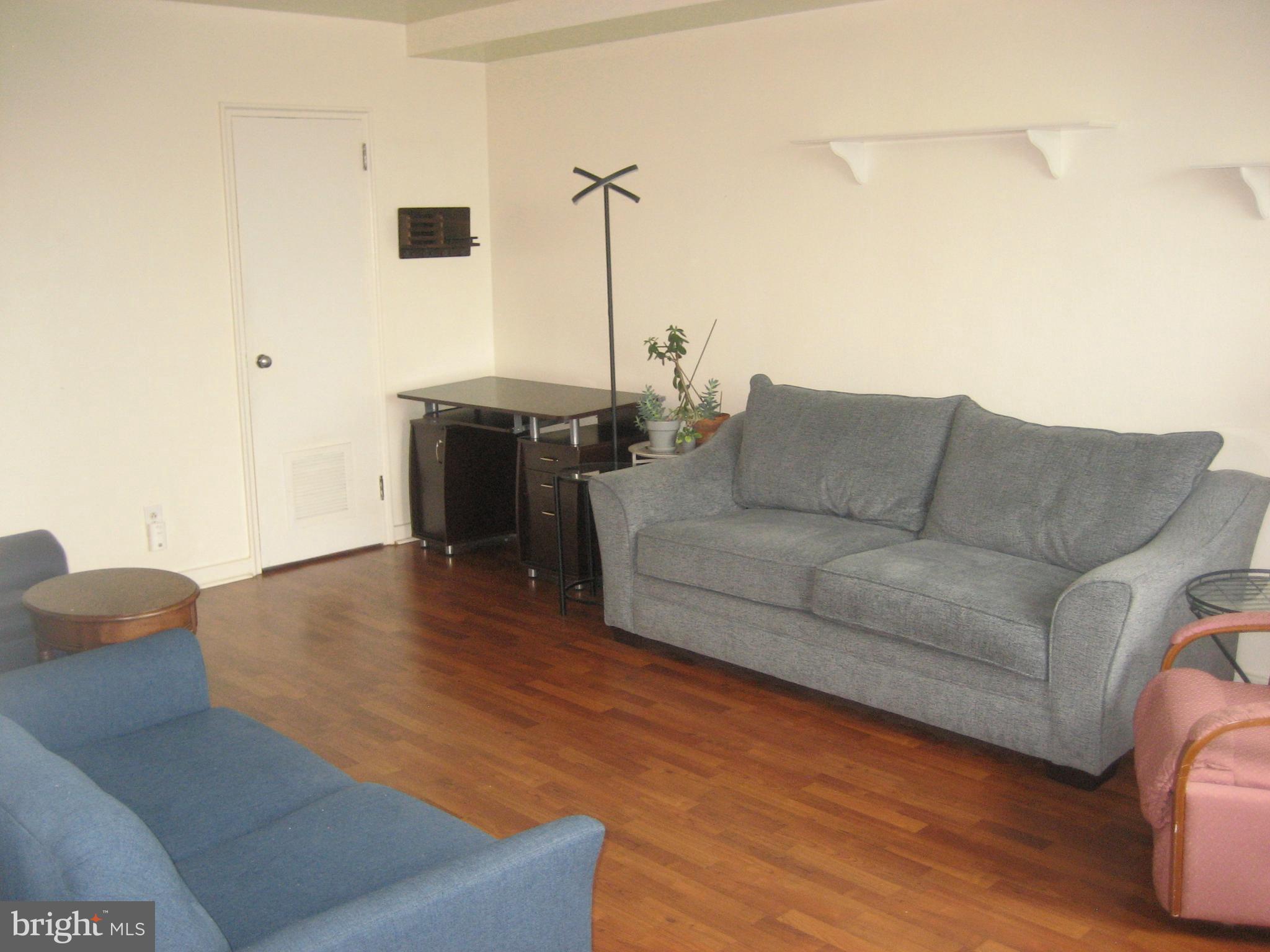 ART MUSEUM AREA - Residential Lease