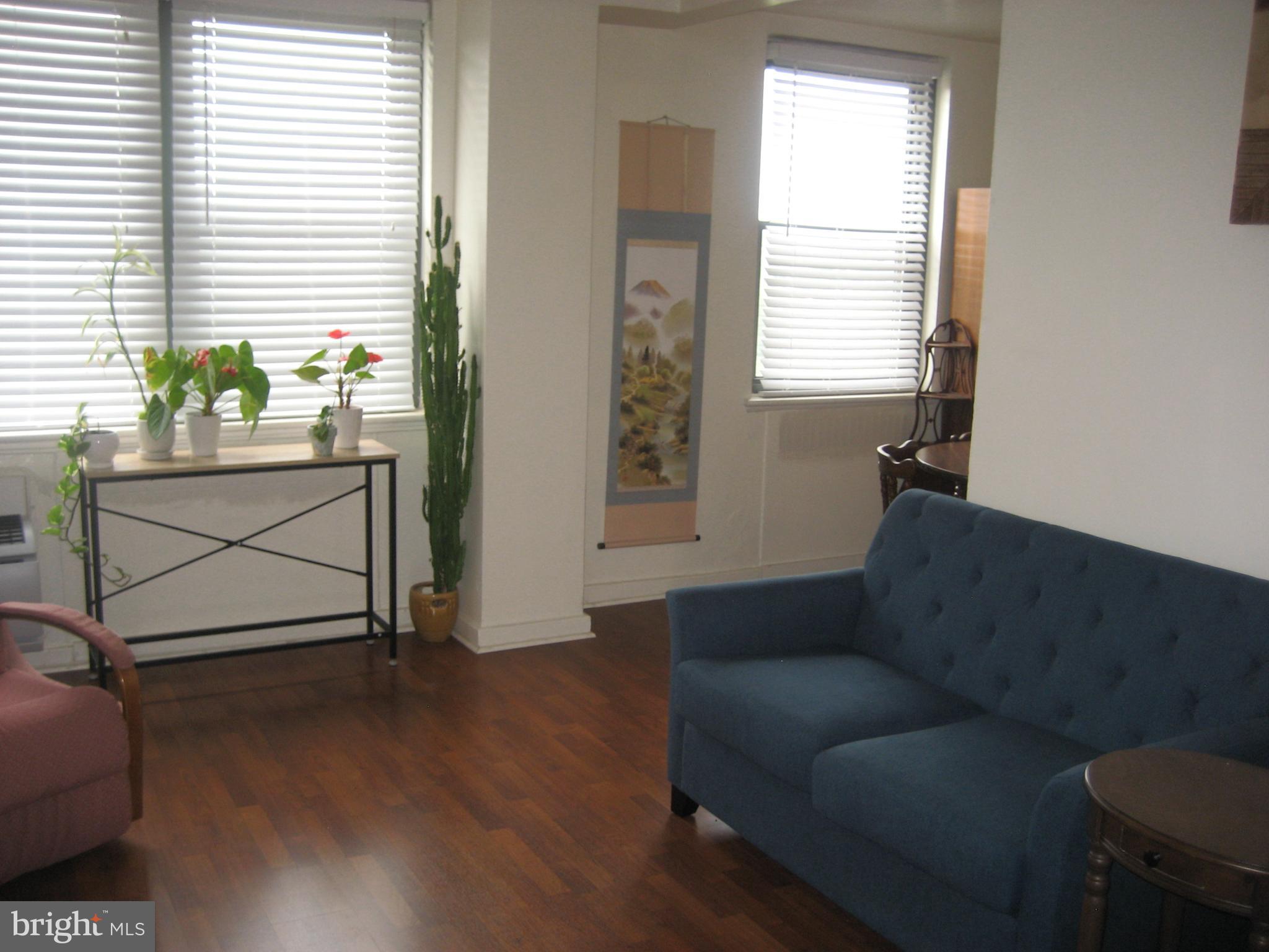 ART MUSEUM AREA - Residential Lease