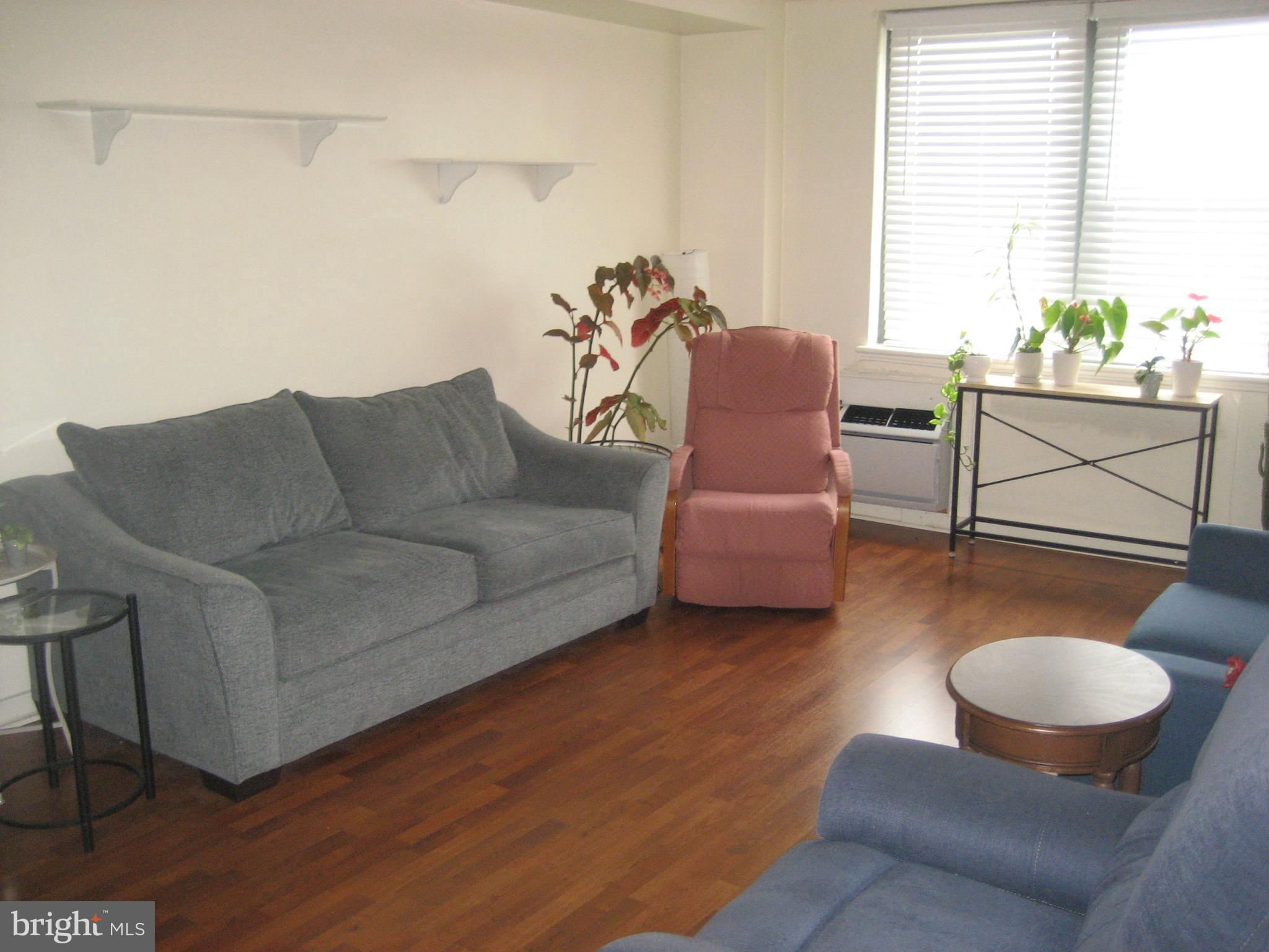 ART MUSEUM AREA - Residential Lease