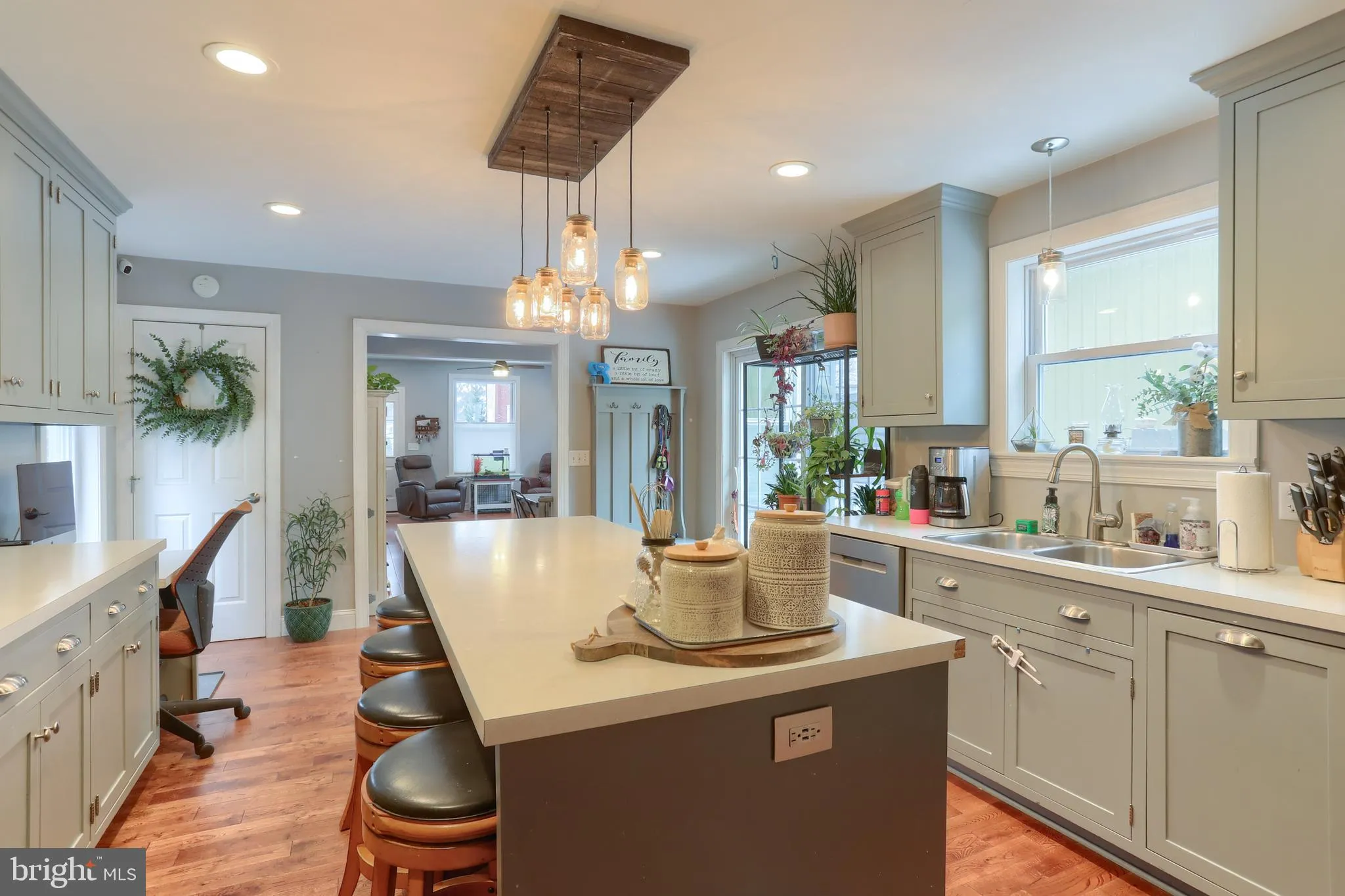 Palmyra, Pennsylvania 17078, United States, 4 Bedrooms Bedrooms, ,2 BathroomsBathrooms,Residential,Pending,18553