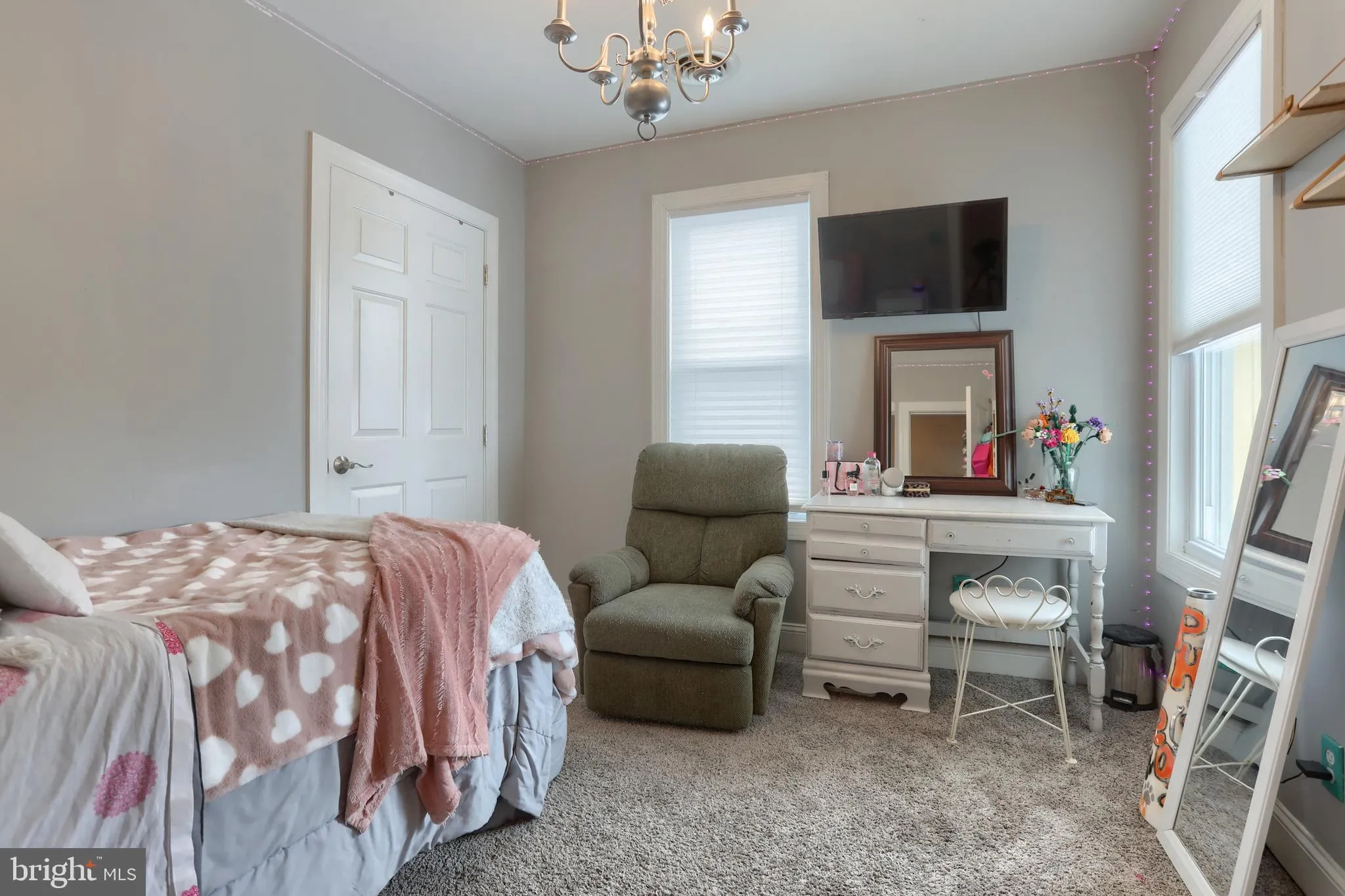 Palmyra, Pennsylvania 17078, United States, 4 Bedrooms Bedrooms, ,2 BathroomsBathrooms,Residential,Pending,18553