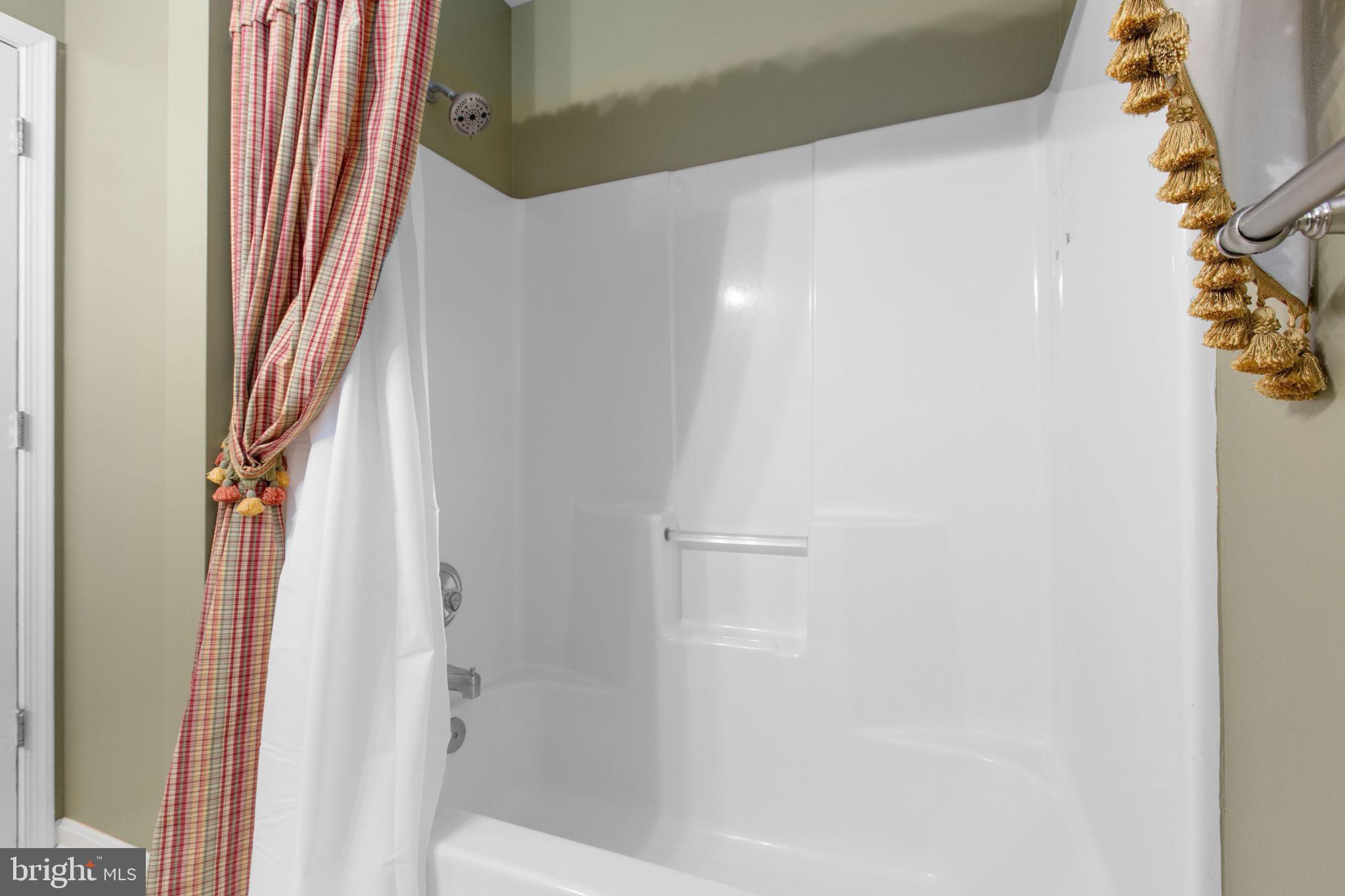 GRANDSTAFF WOODS - Residential