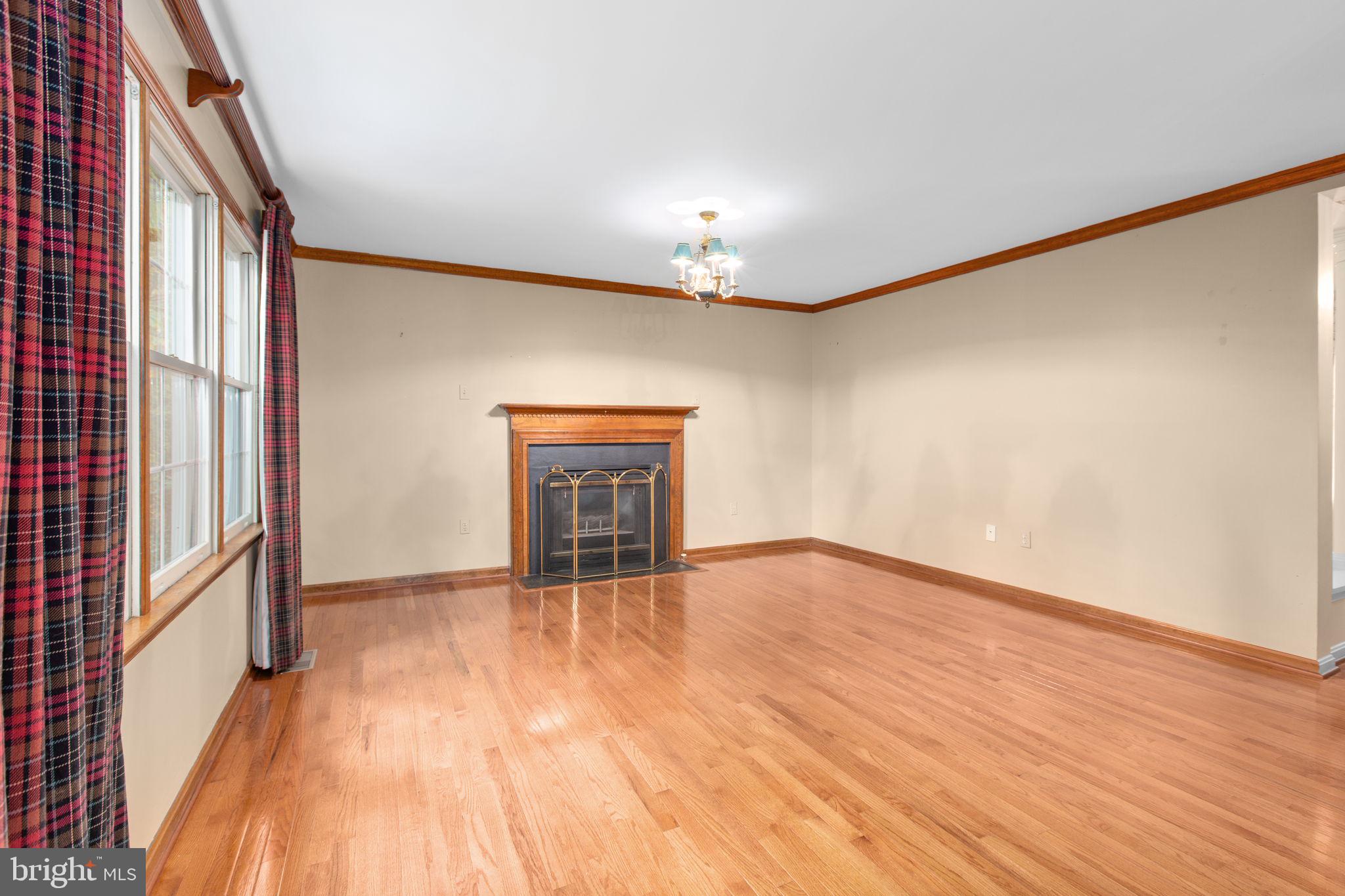 GRANDSTAFF WOODS - Residential