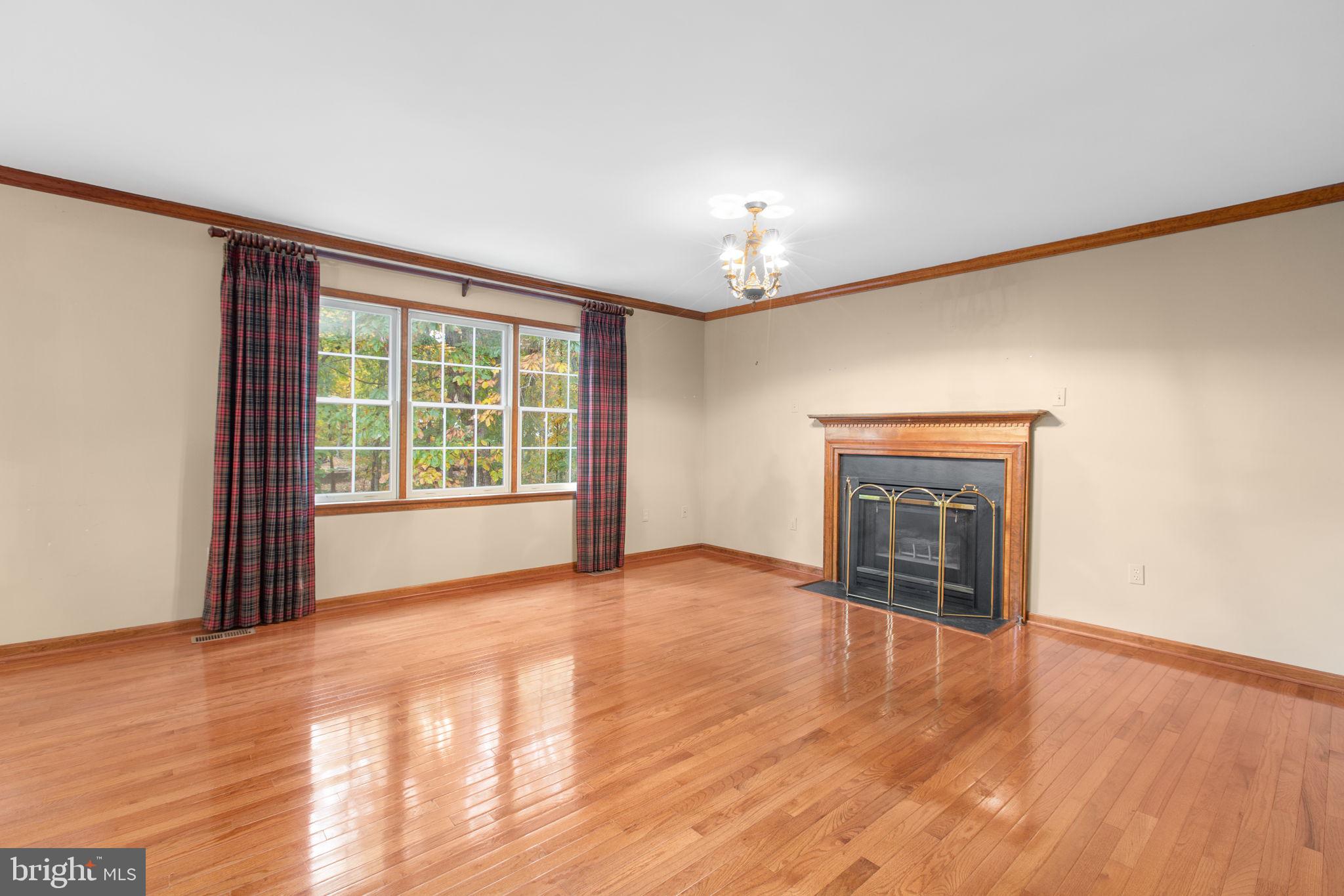 GRANDSTAFF WOODS - Residential