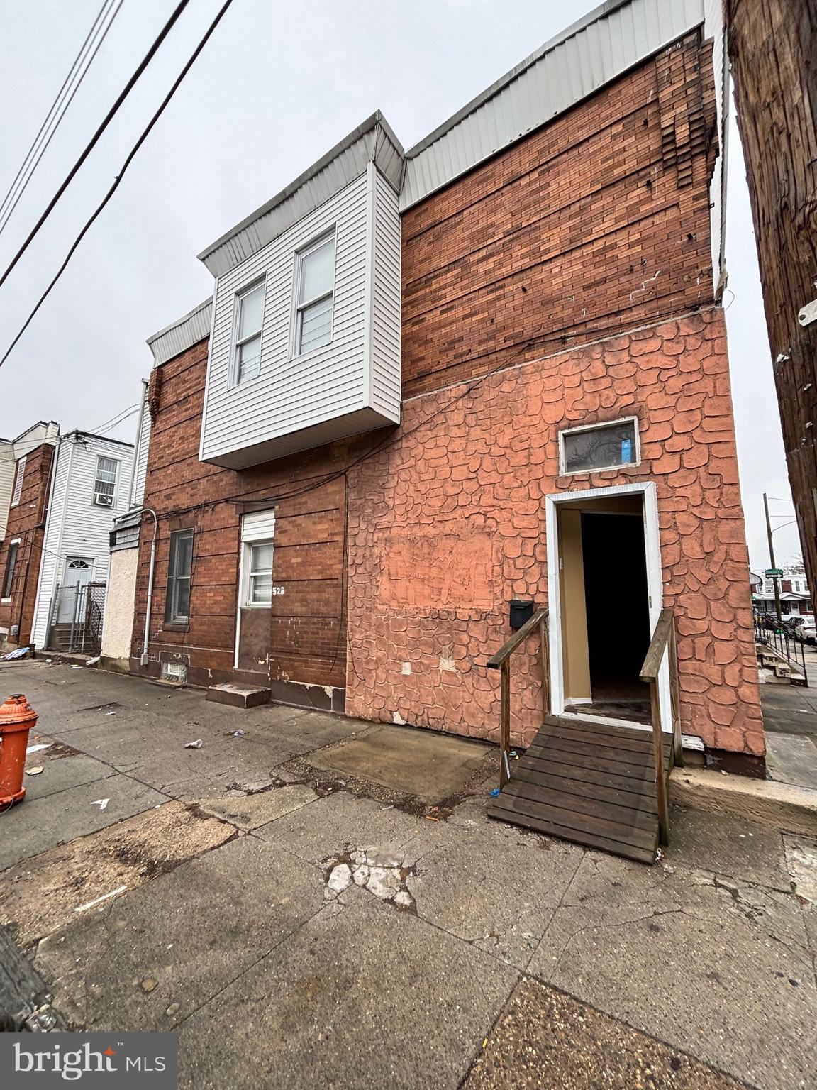 KENSINGTON - Residential