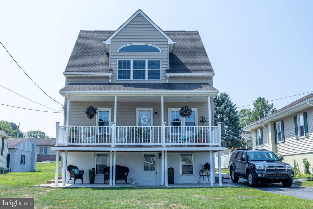 Photo of 311 Wirt Avenue, HANOVER, PA 17331 (MLS # PAYK2094898)