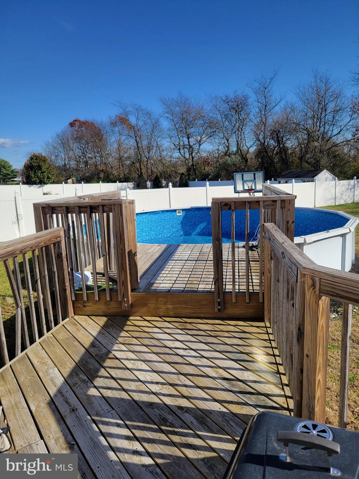 115 GOLDEN MEADOW LANE