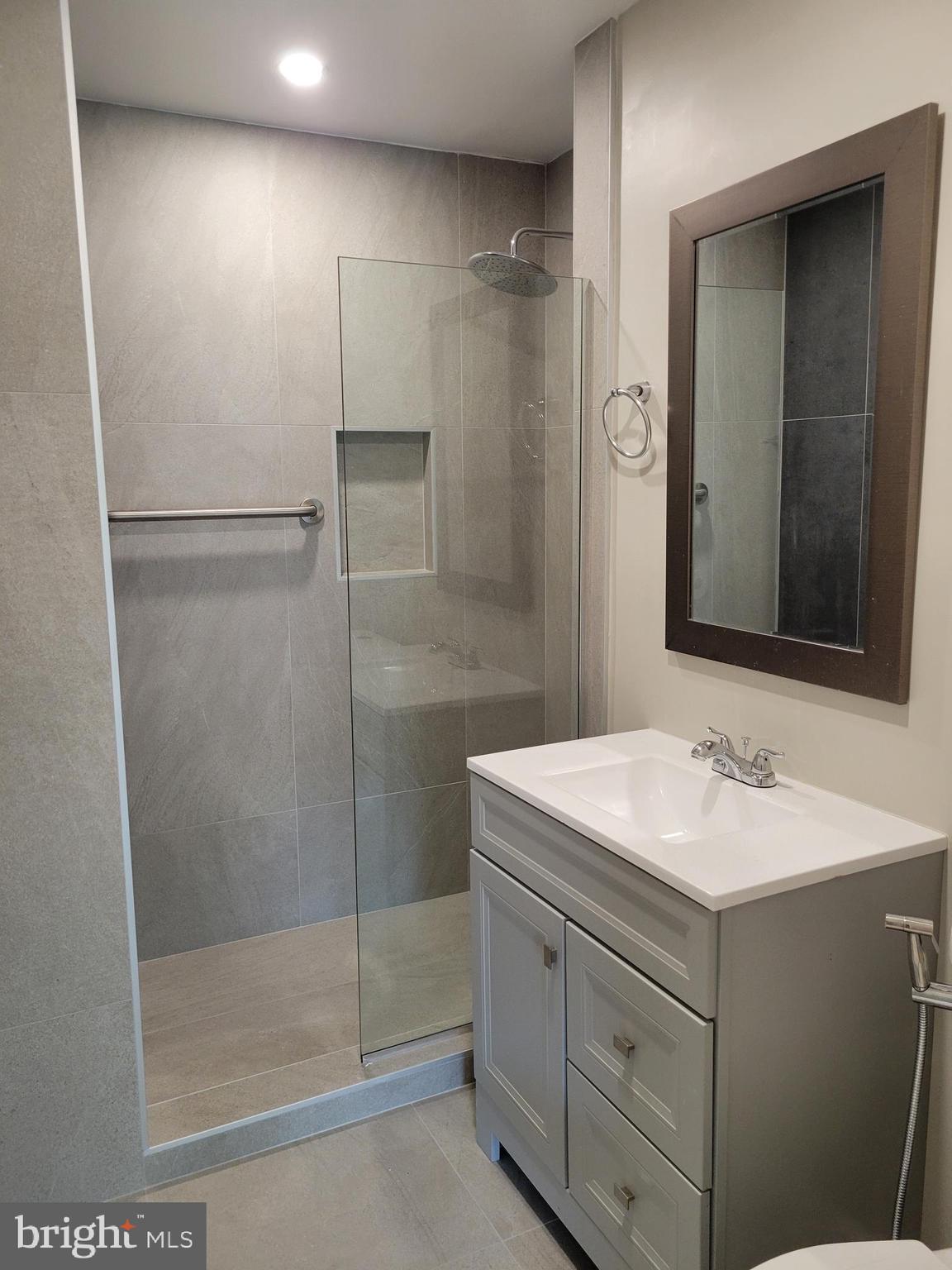 NEW MARK COMMONS - Residential Lease