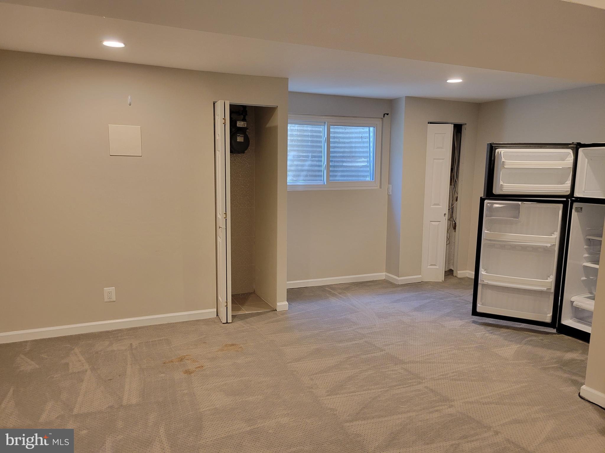 NEW MARK COMMONS - Residential Lease