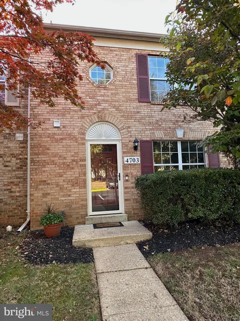 4703 S Park Court, Woodbridge, VA MLS: VAPW2107242