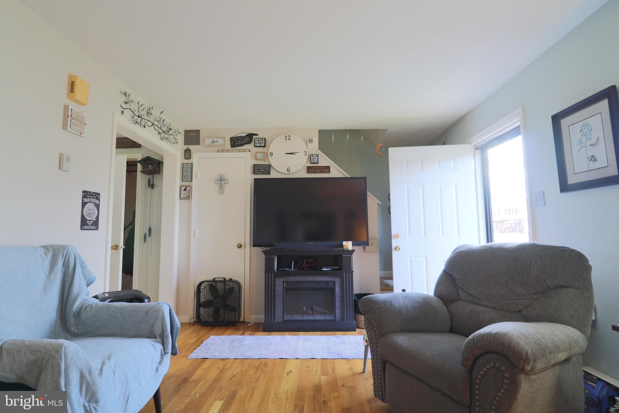 LAKEMONT VILLAGE - Residential