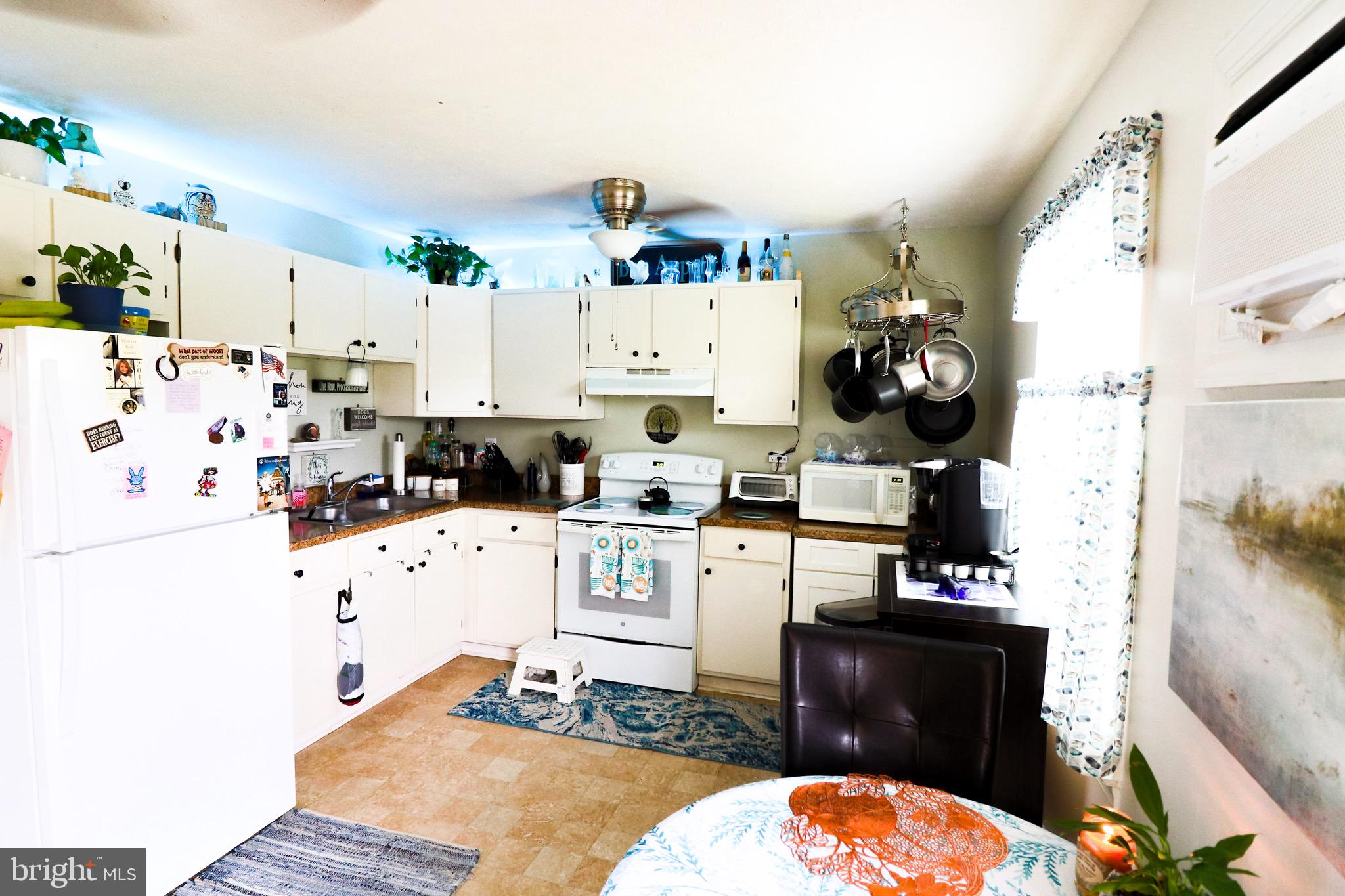 LAKEMONT VILLAGE - Residential