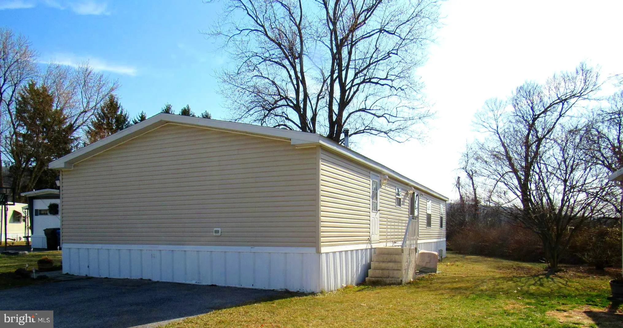 York, Pennsylvania 17406, United States, 4 Bedrooms Bedrooms, ,2 BathroomsBathrooms,Residential,Active,13727