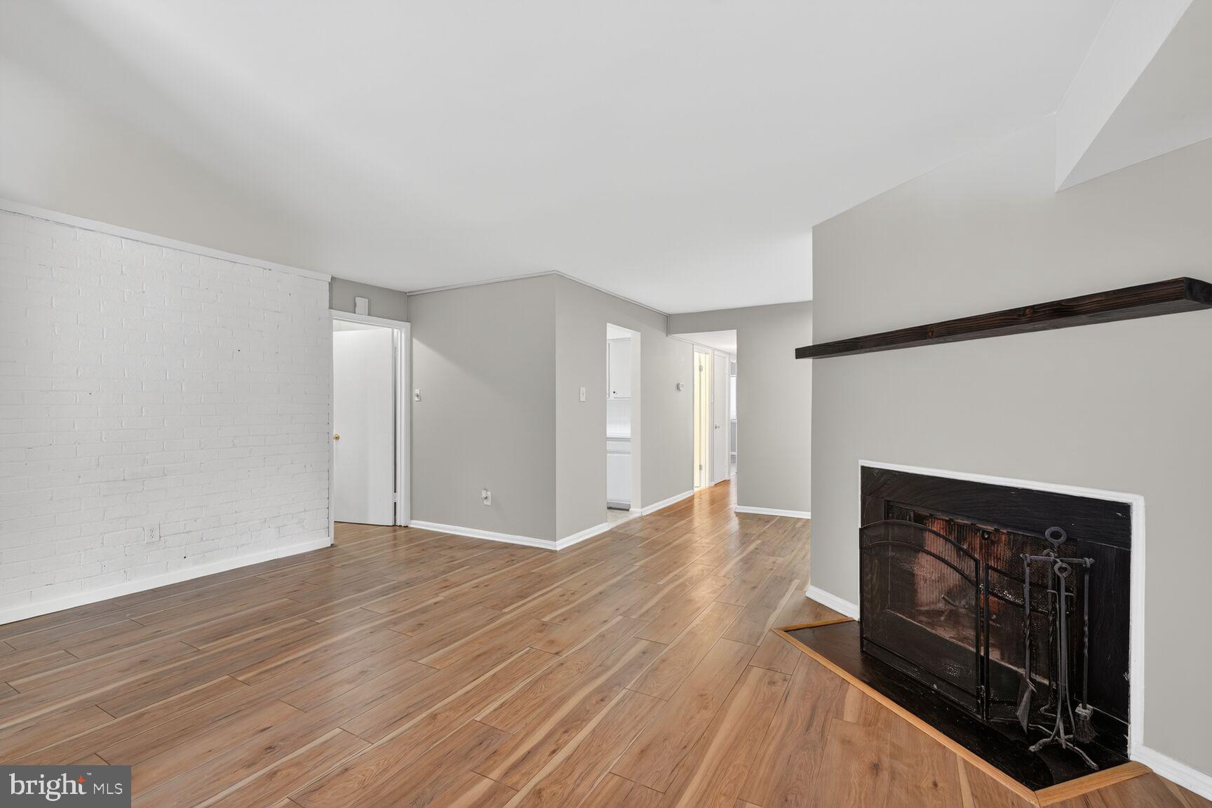 3446 SUMMIT COURT NE 3446