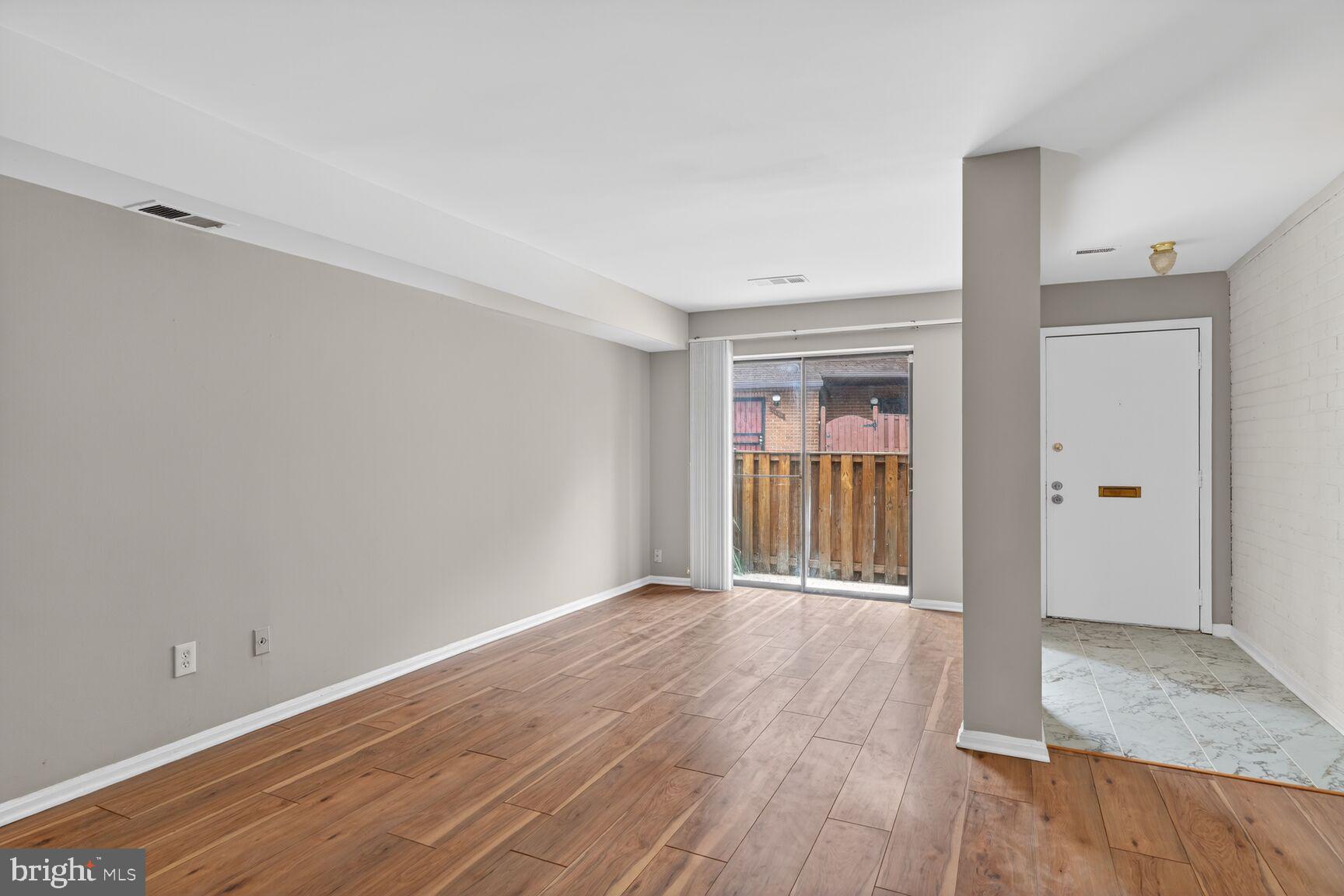 3446 SUMMIT COURT NE 3446