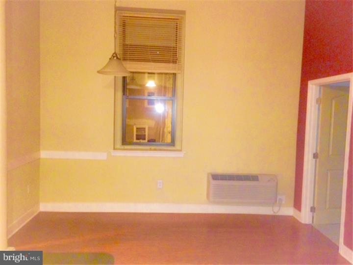 MANAYUNK - Residential Lease