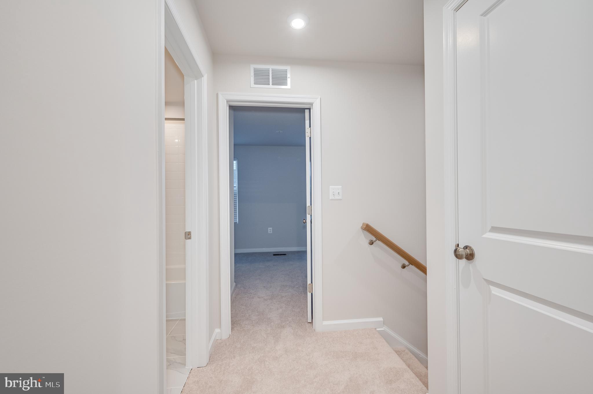 PRESIDENTS POINTE - Residential Lease