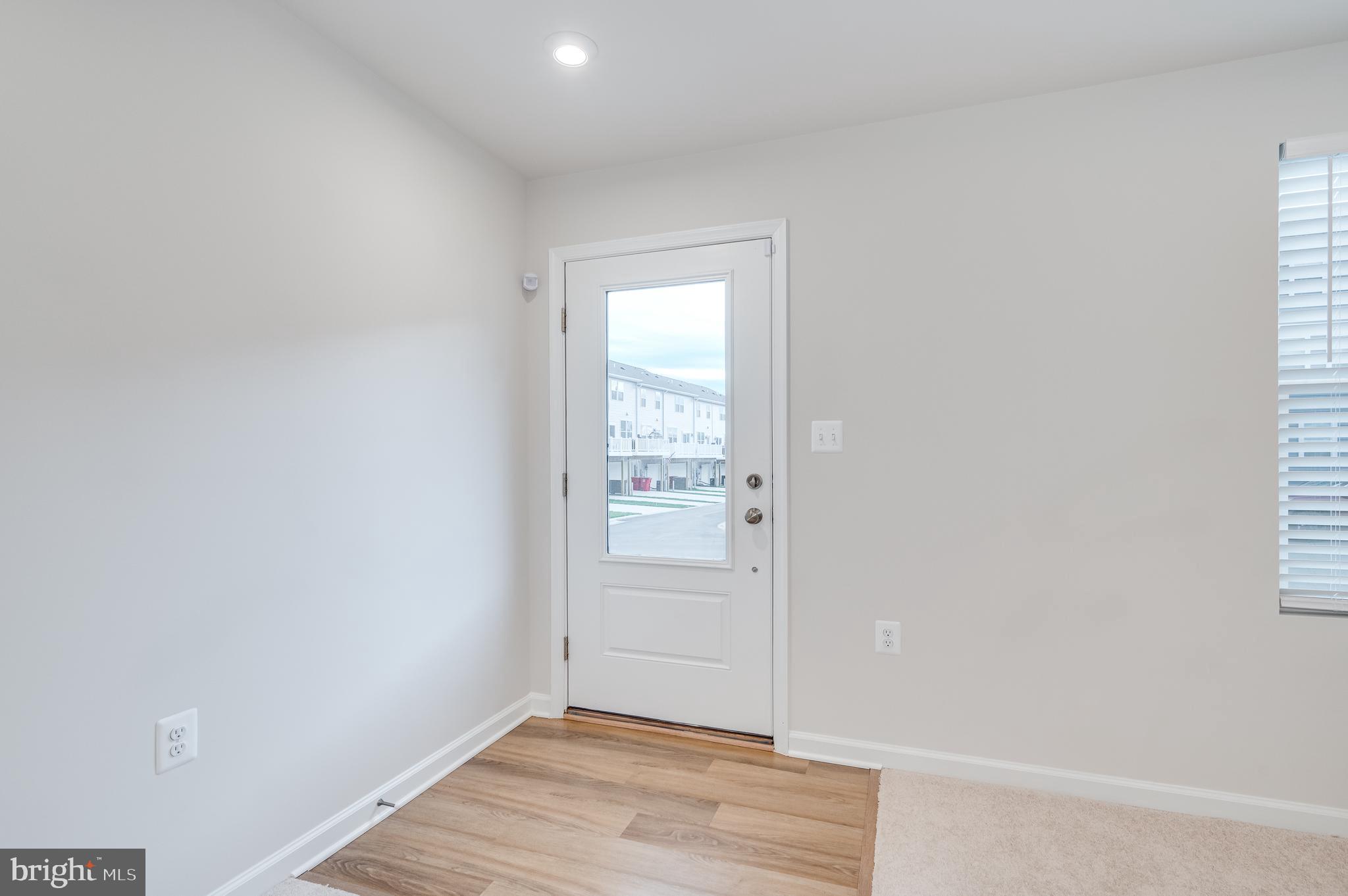 PRESIDENTS POINTE - Residential Lease