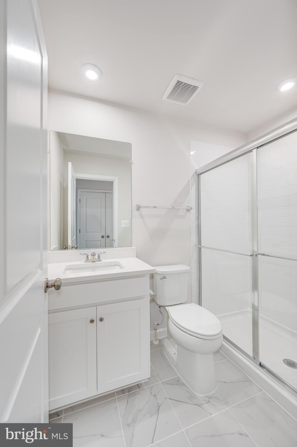 PRESIDENTS POINTE - Residential Lease