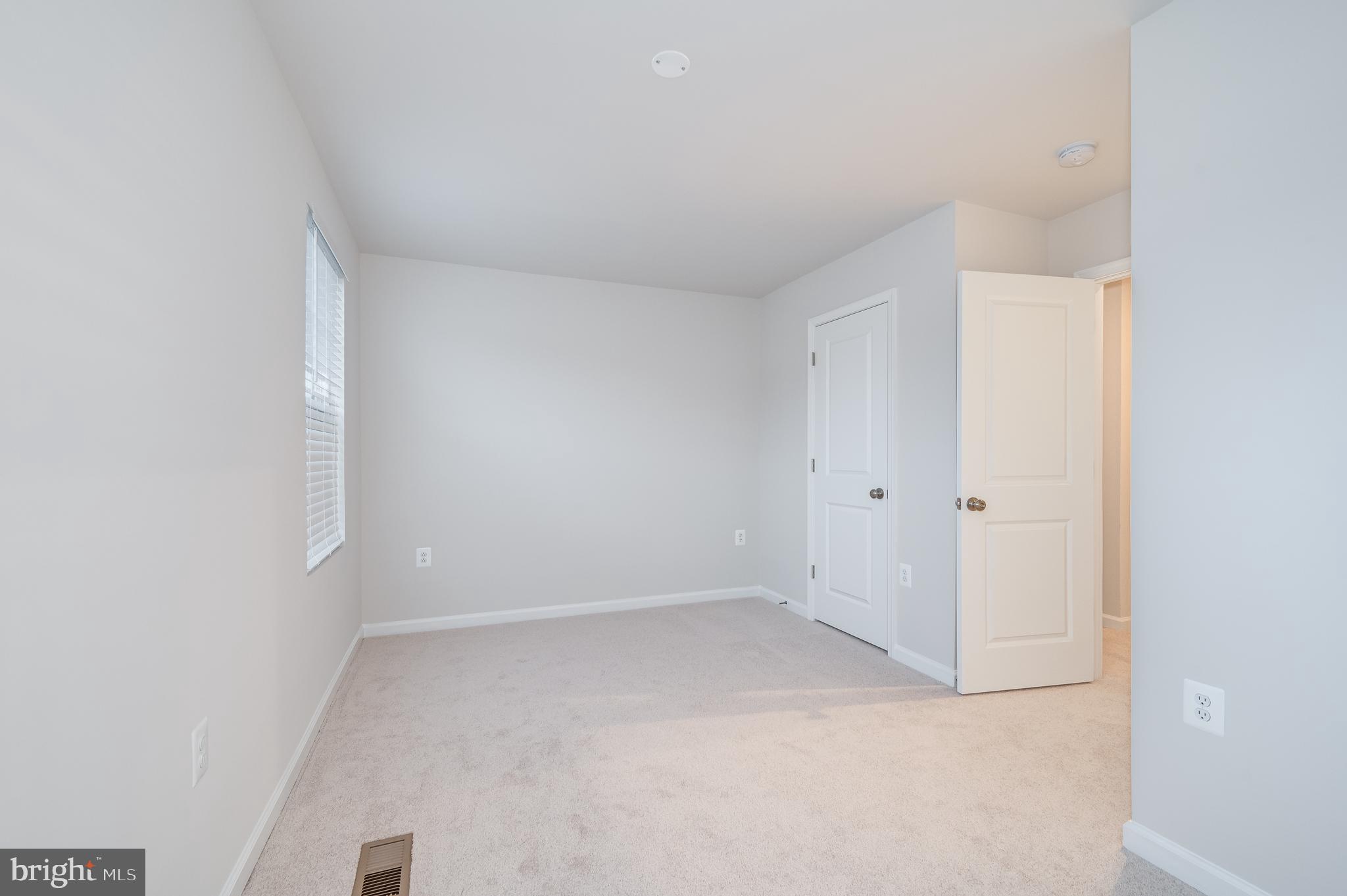 PRESIDENTS POINTE - Residential Lease