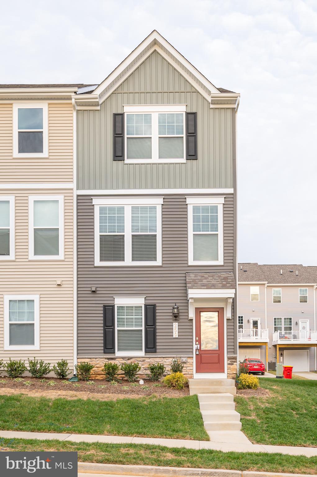 PRESIDENTS POINTE - Residential Lease