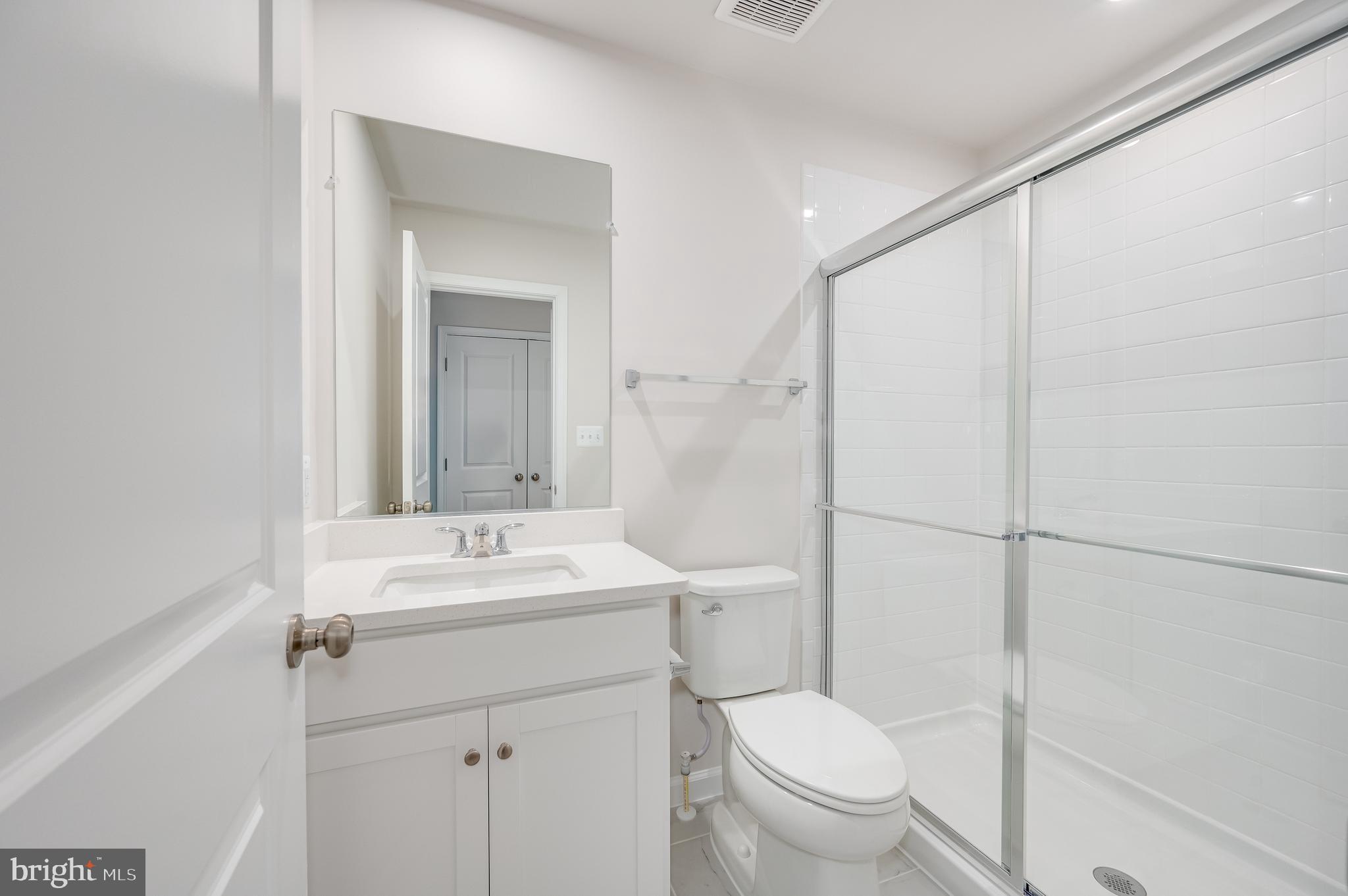 PRESIDENTS POINTE - Residential Lease