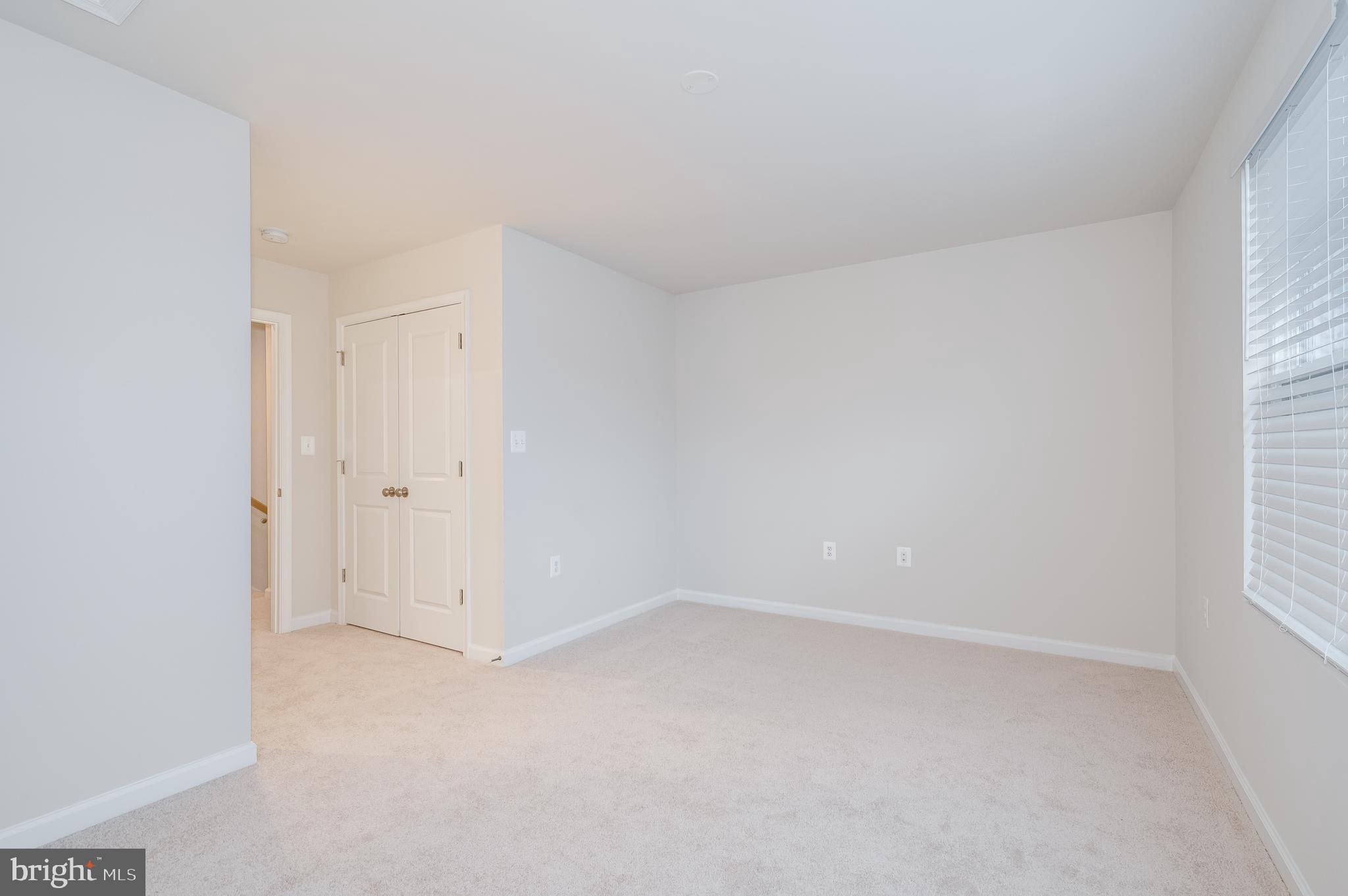 PRESIDENTS POINTE - Residential Lease