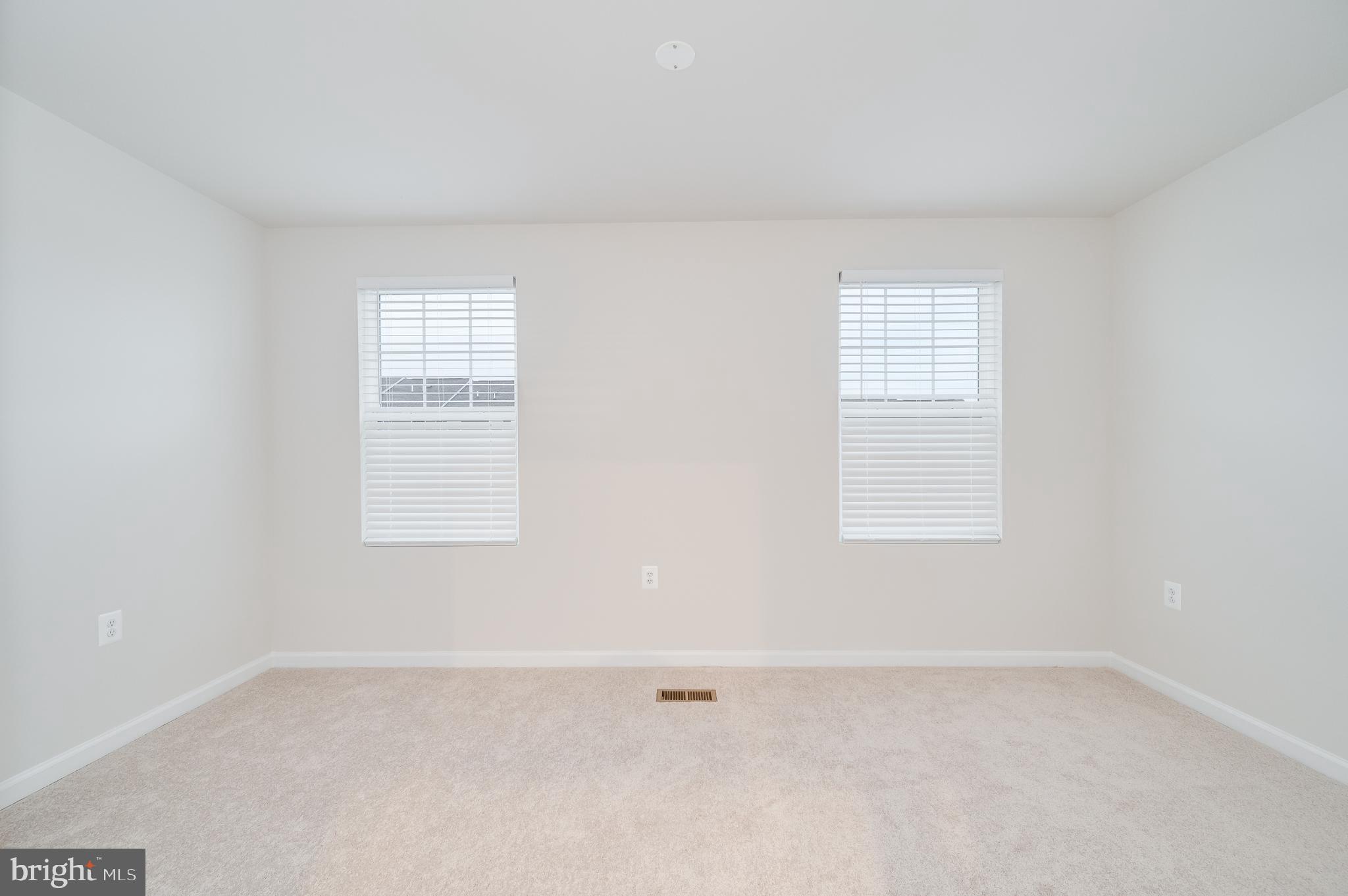 PRESIDENTS POINTE - Residential Lease