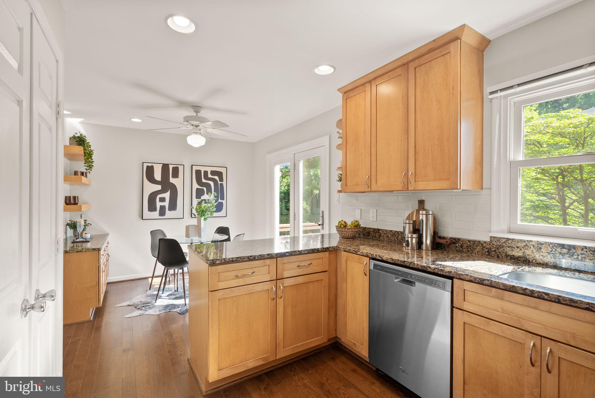 STONEYBROOK - Residential