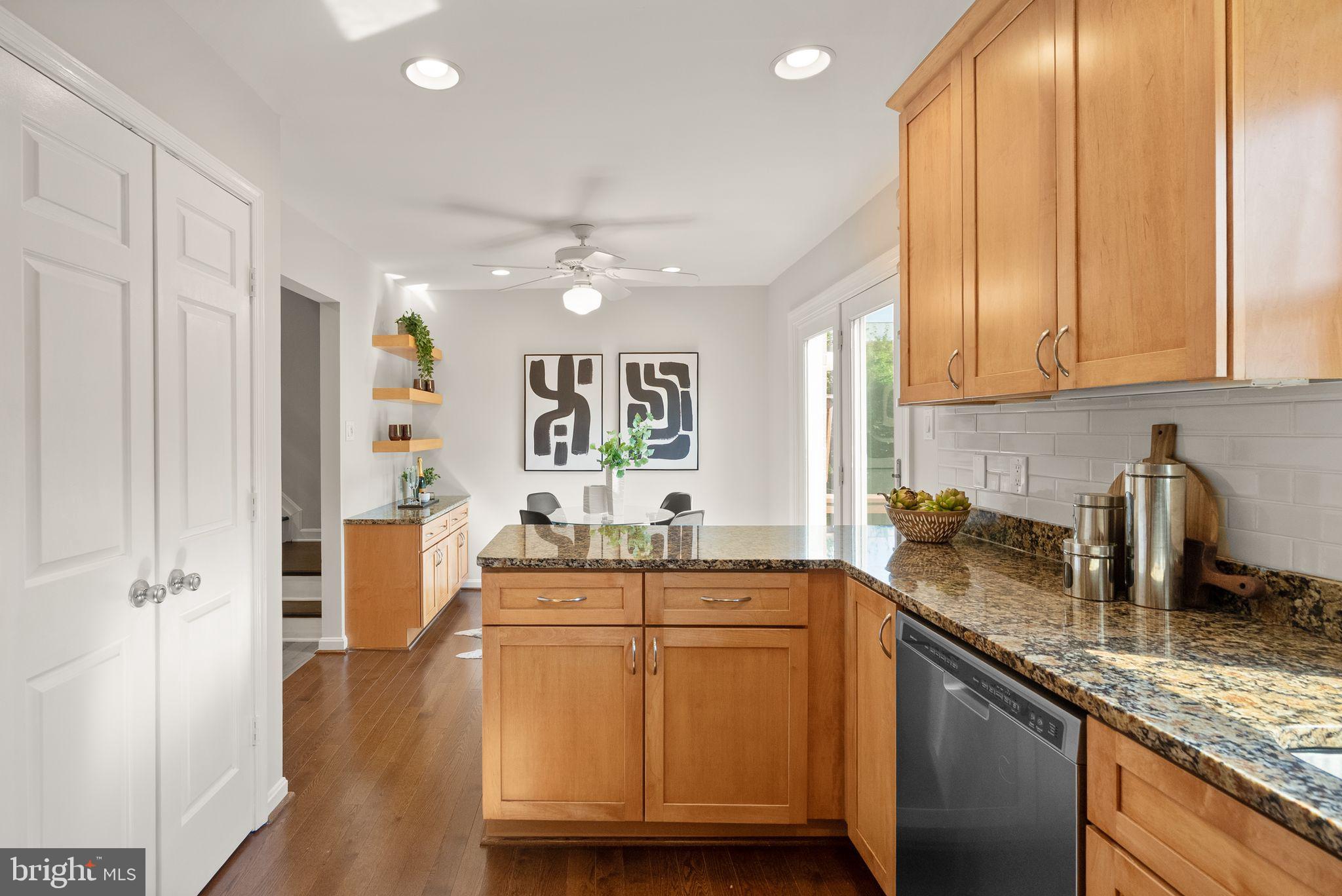 STONEYBROOK - Residential