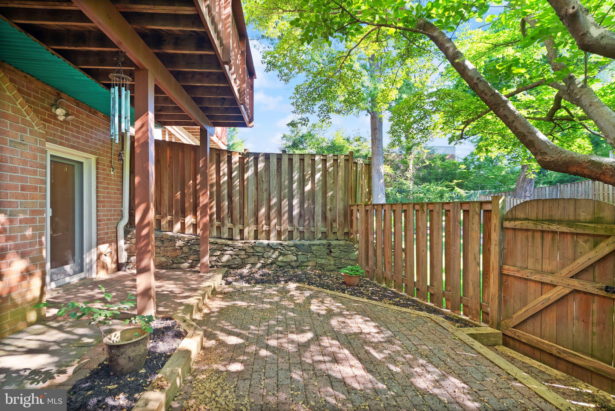 STONEYBROOK - Residential