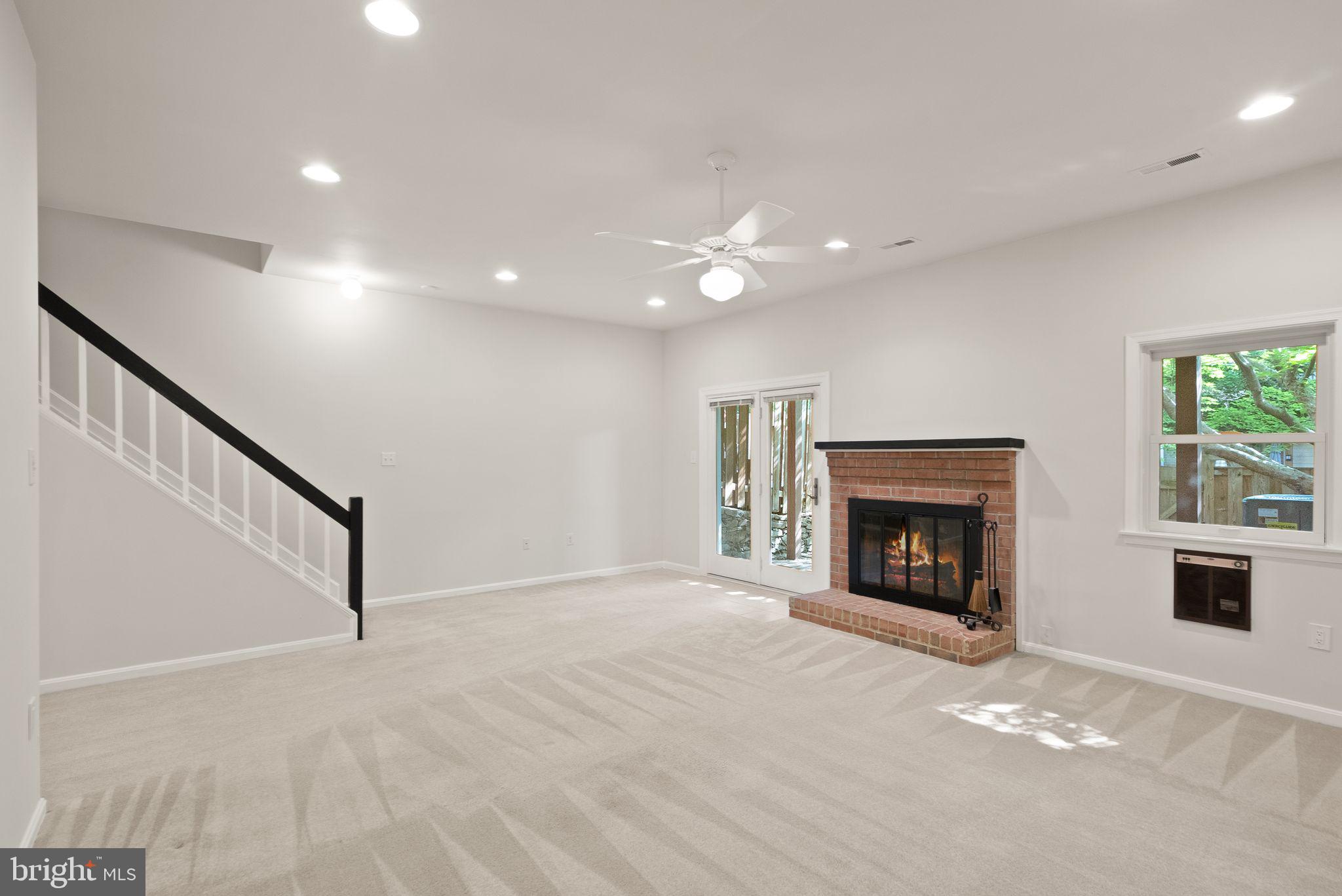 STONEYBROOK - Residential