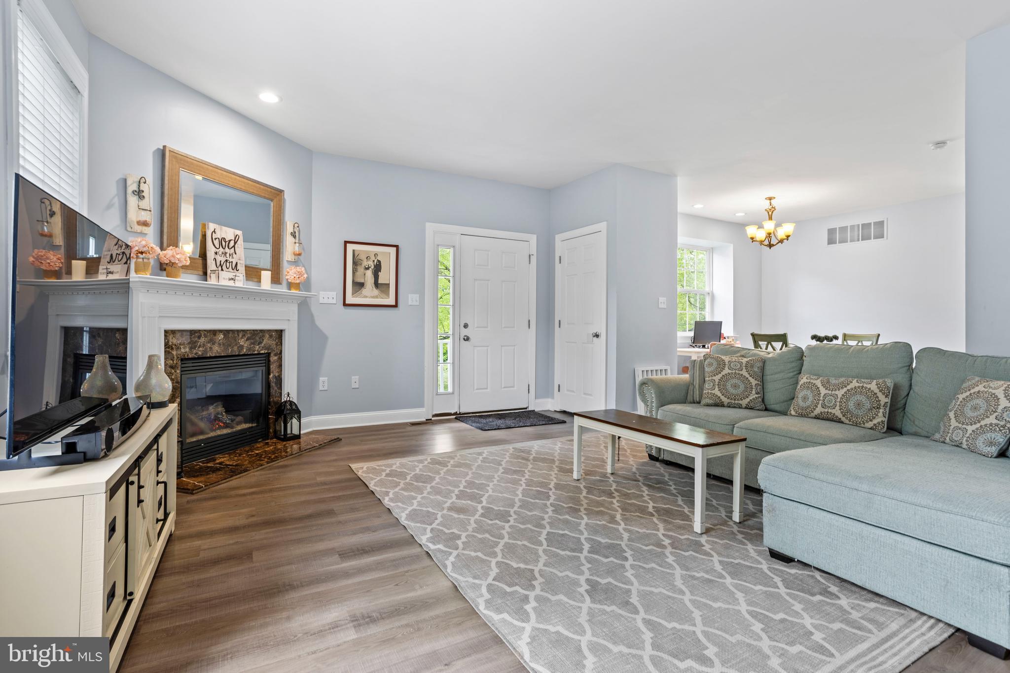 14 HOAG LANE