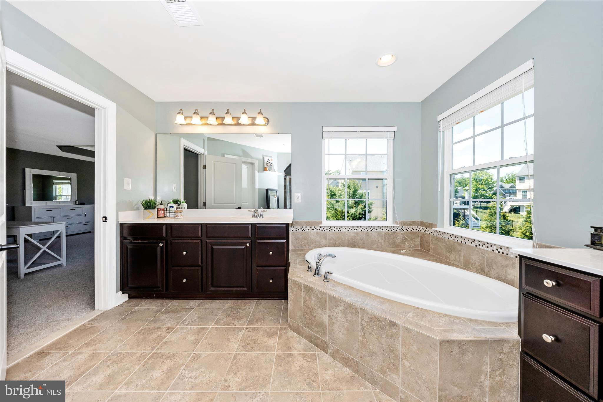 WOODRIDGE AT LAKE LINGANORE - Residential