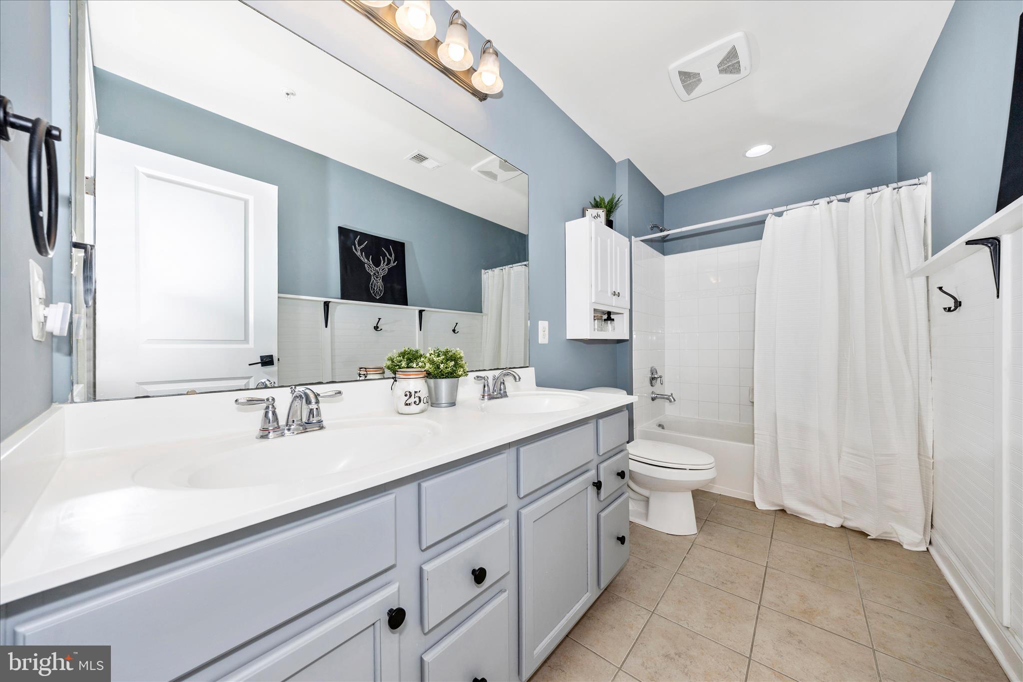 WOODRIDGE AT LAKE LINGANORE - Residential