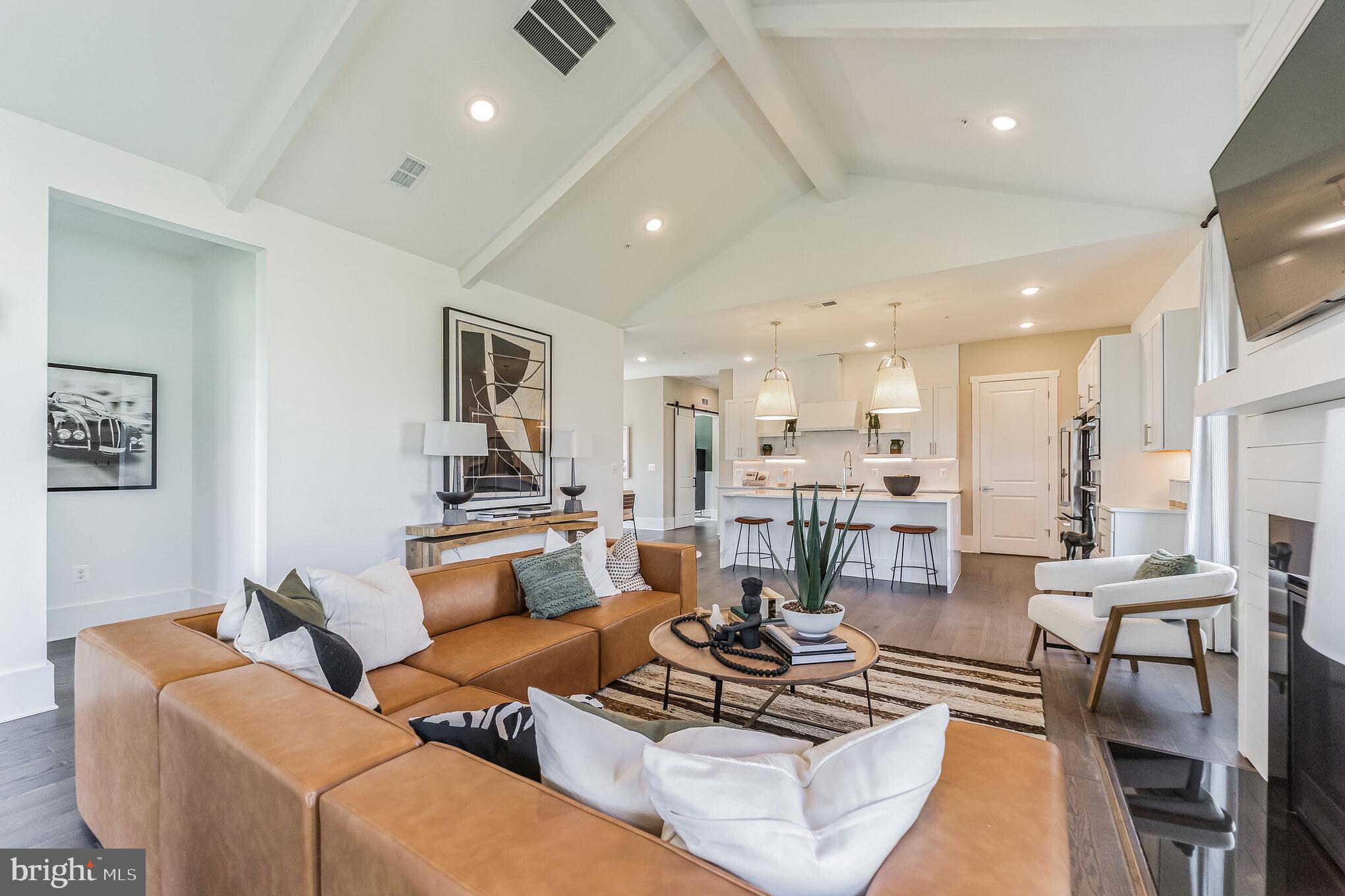 FOUR SEASONS AT KENT ISLAND - Residential