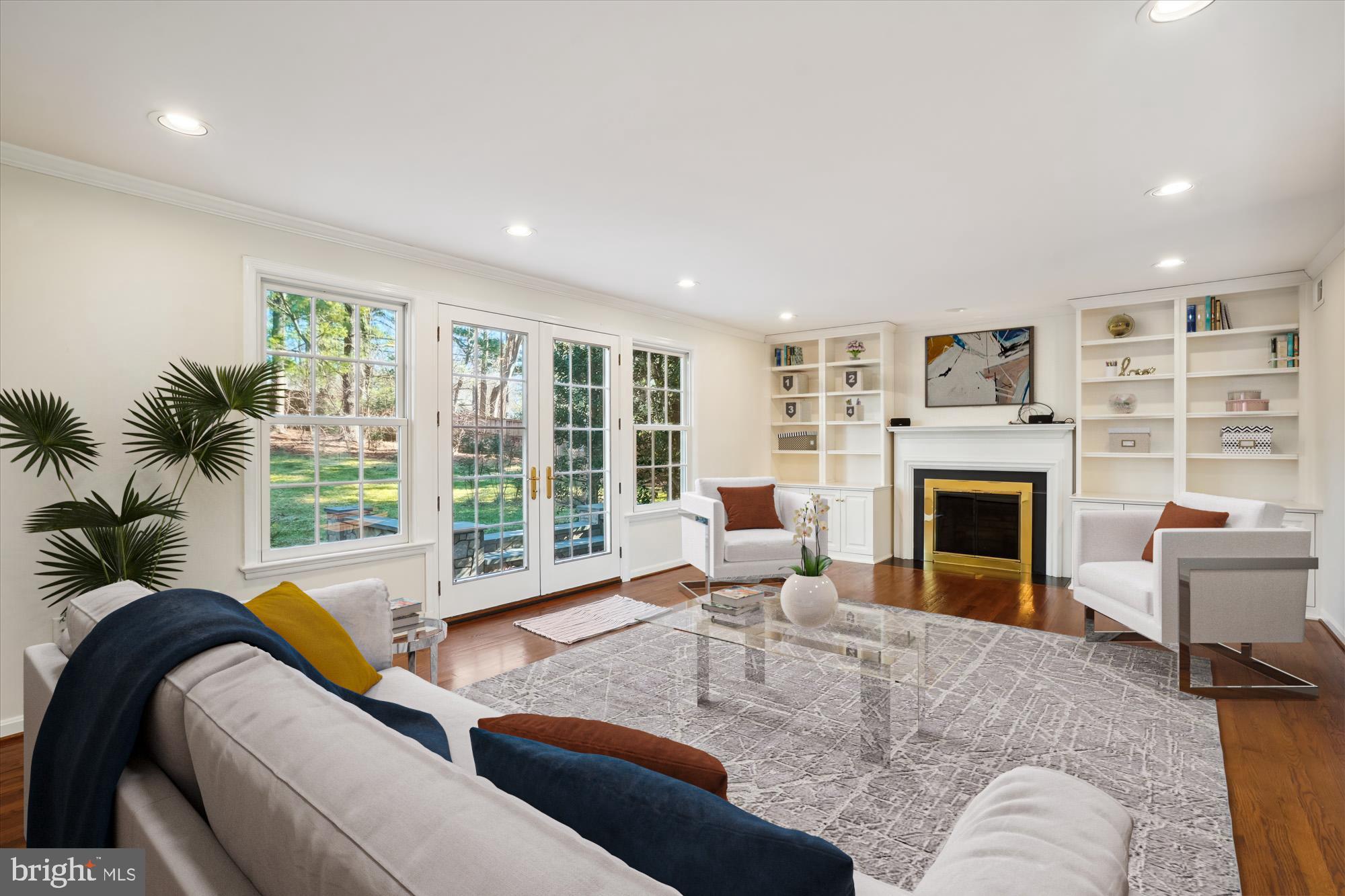 SPRING RIDGE - Residential