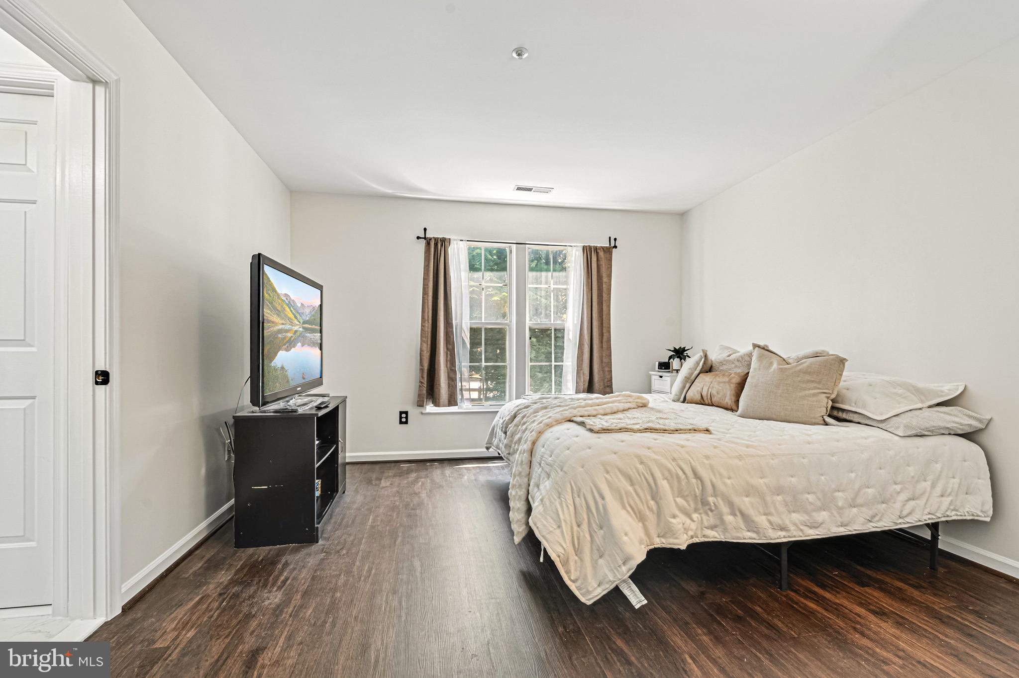 OWINGS MILLS - Residential