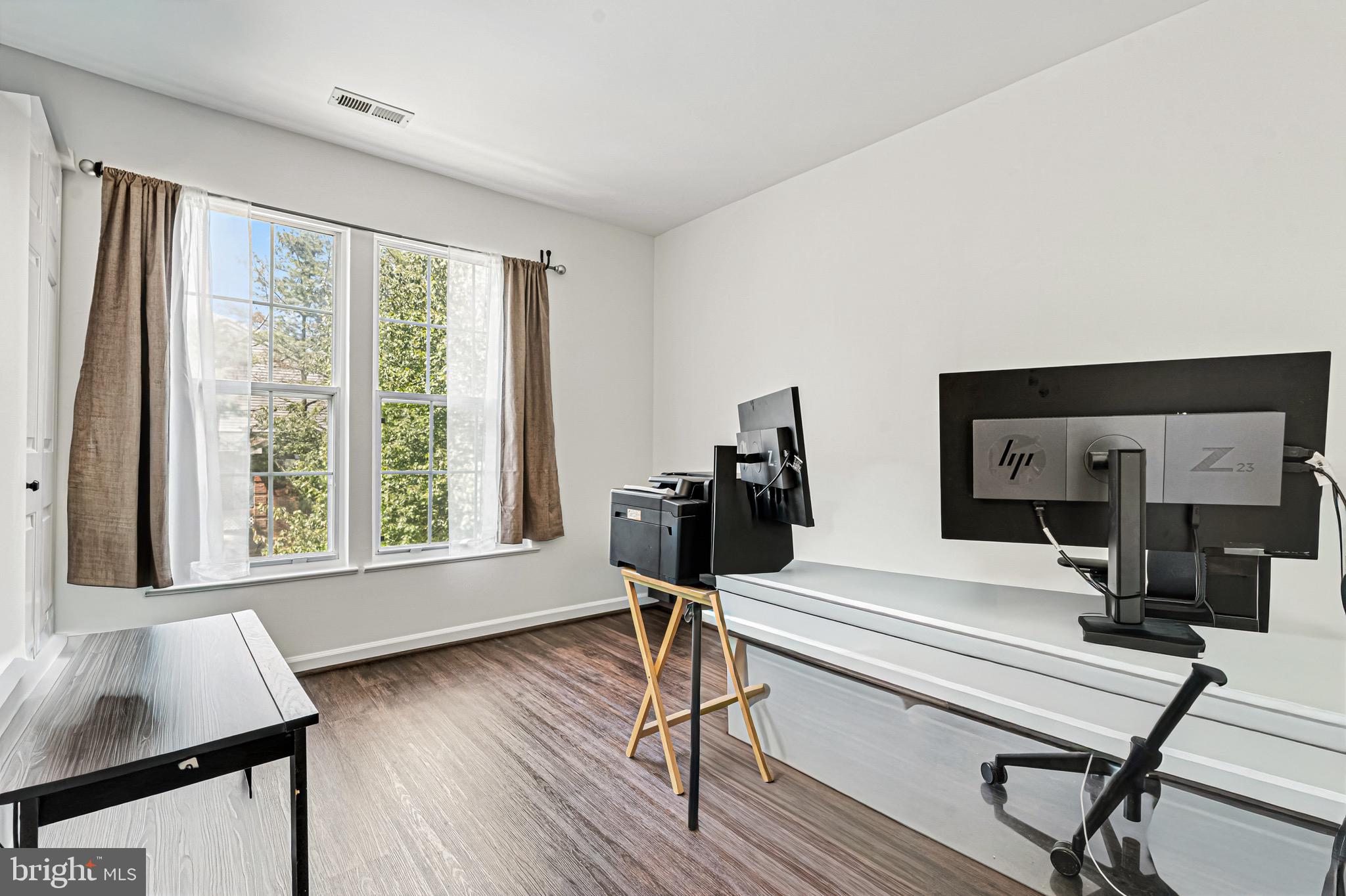 OWINGS MILLS - Residential