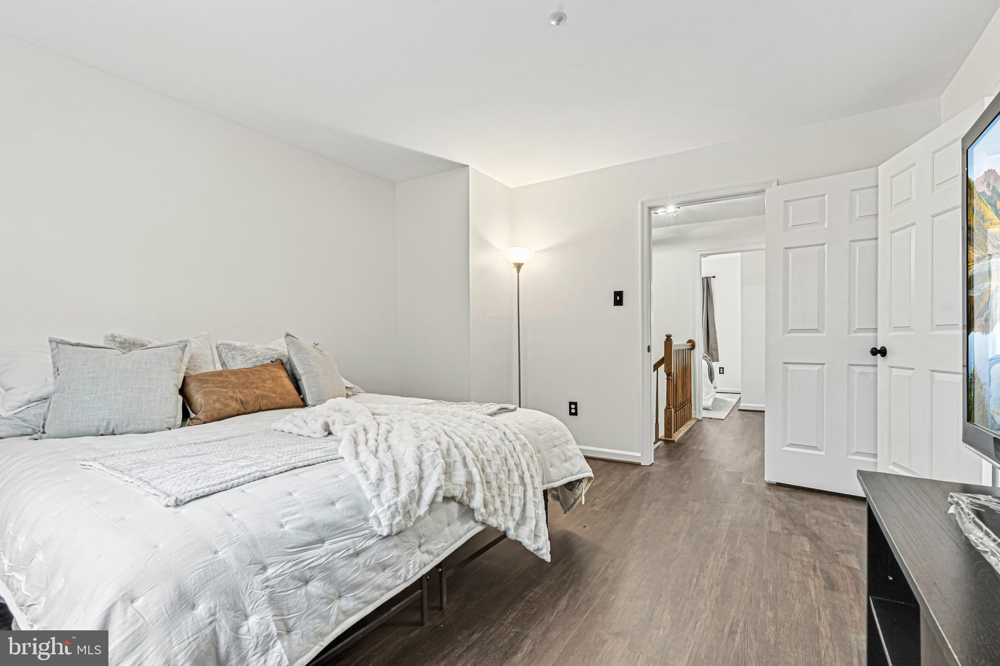 OWINGS MILLS - Residential