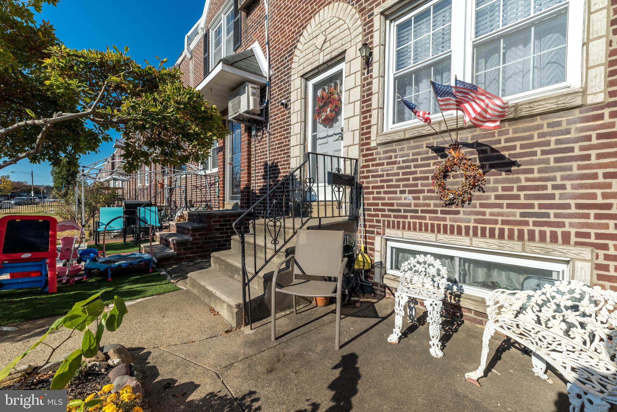 MAYFAIR - Residential