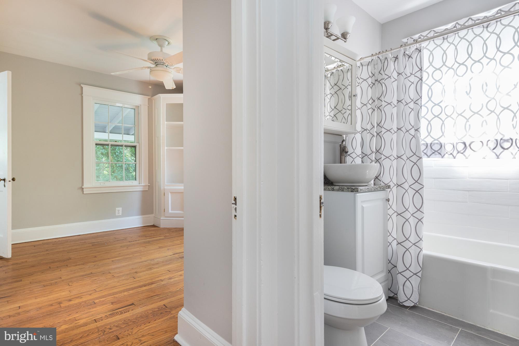 MURRAY HILL - Residential Lease