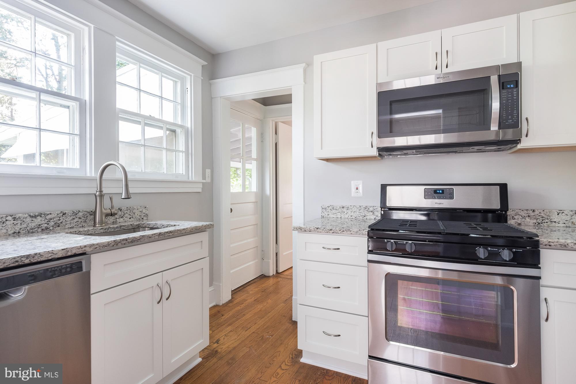 MURRAY HILL - Residential Lease