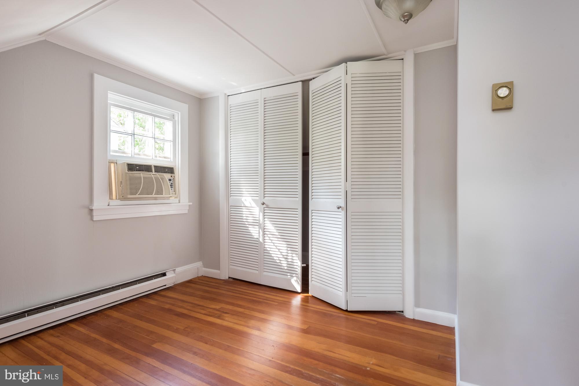 MURRAY HILL - Residential Lease